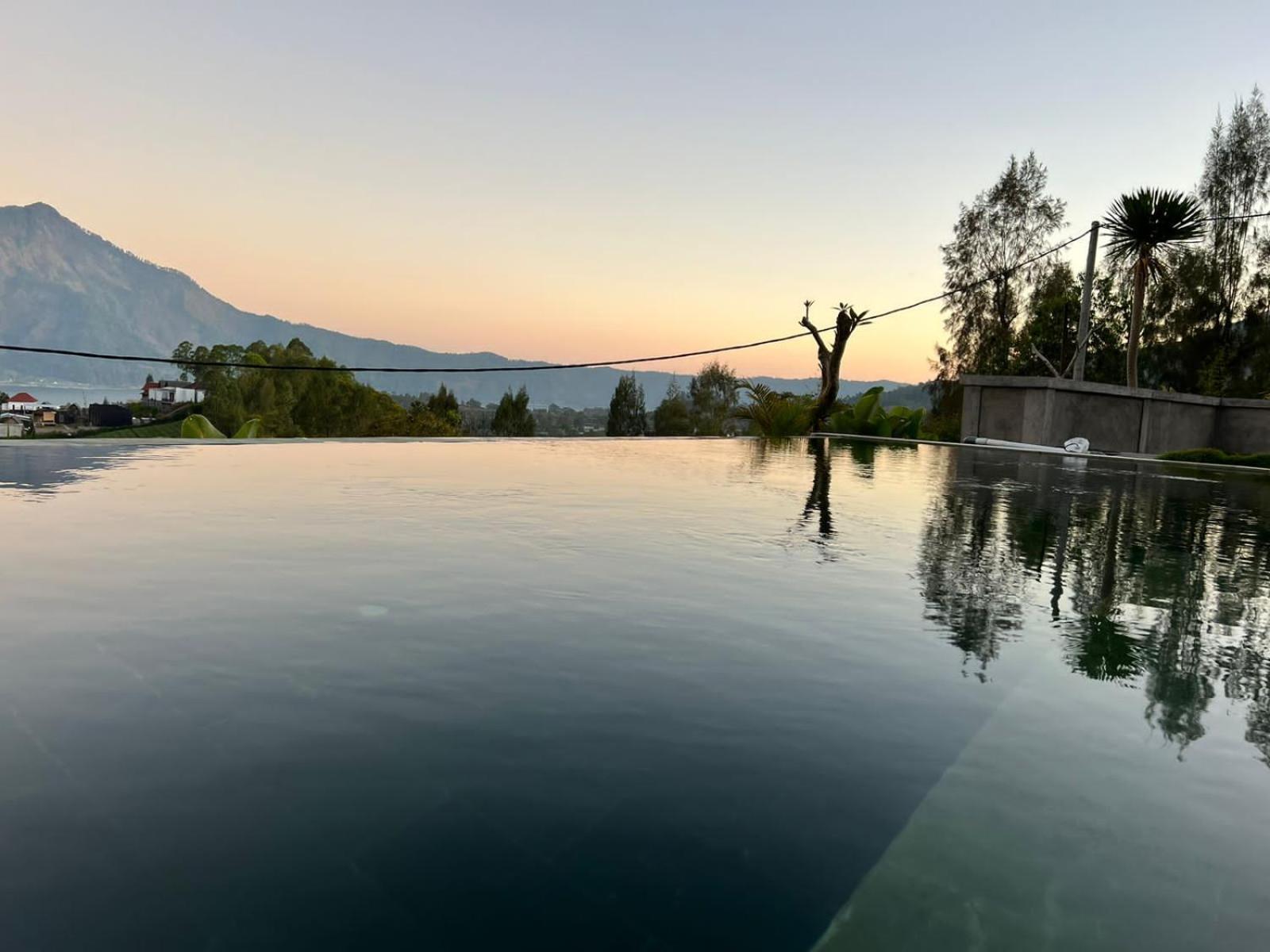 Double Room with Pool View - Photo 5