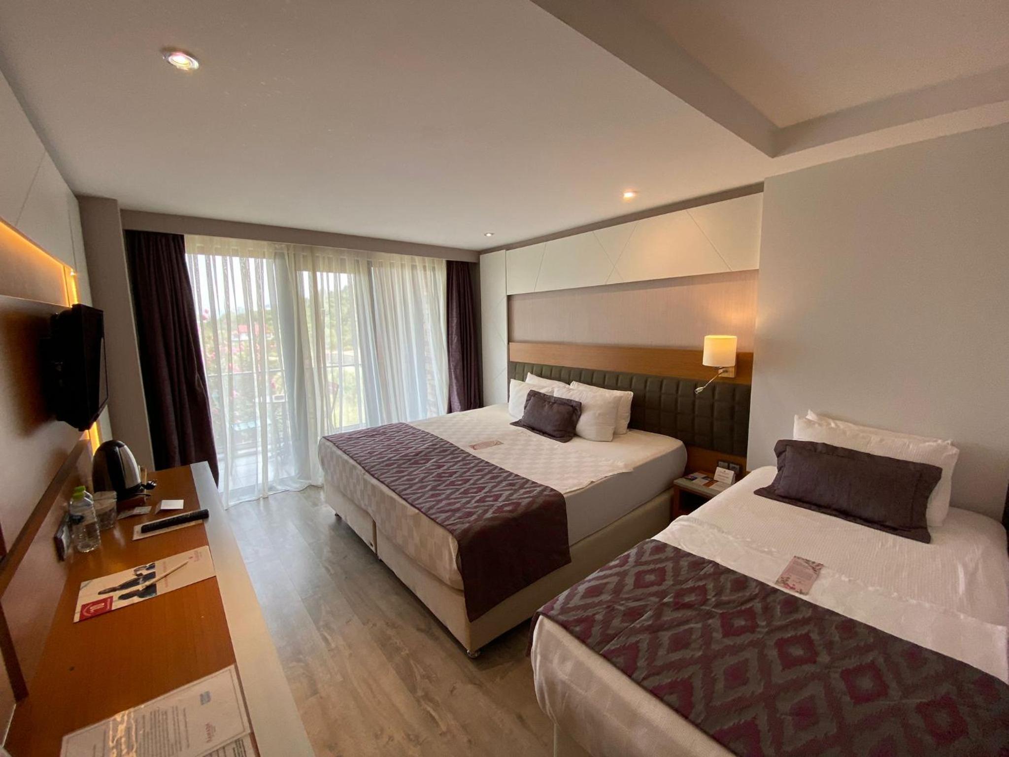 Triple Room with Sea View photo 3