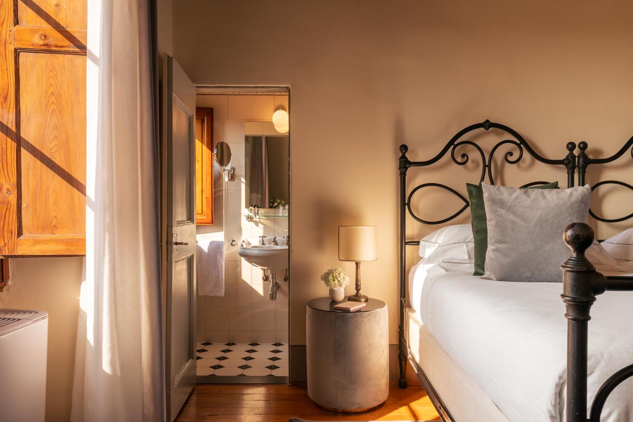 Classic Double Room - Photo 2