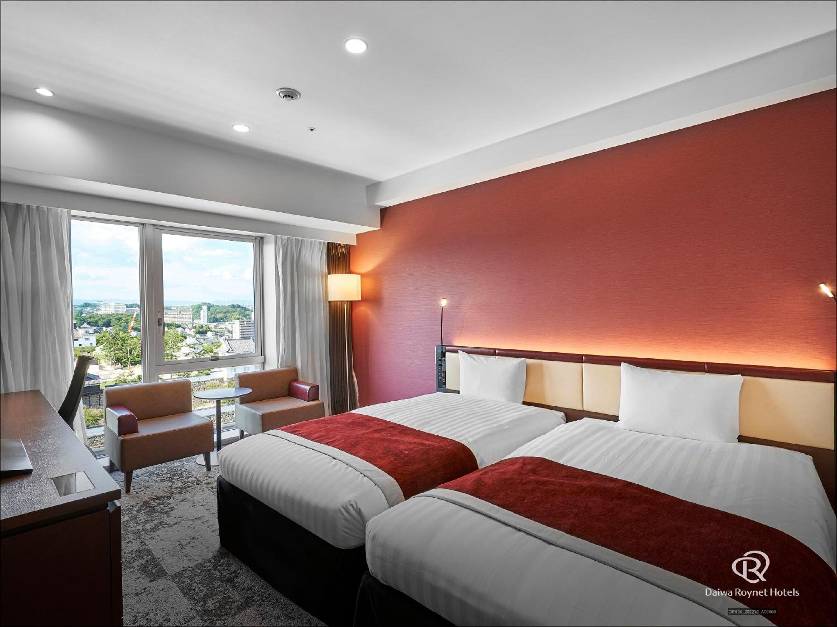Superior Twin Room with Castle View - Photo 1