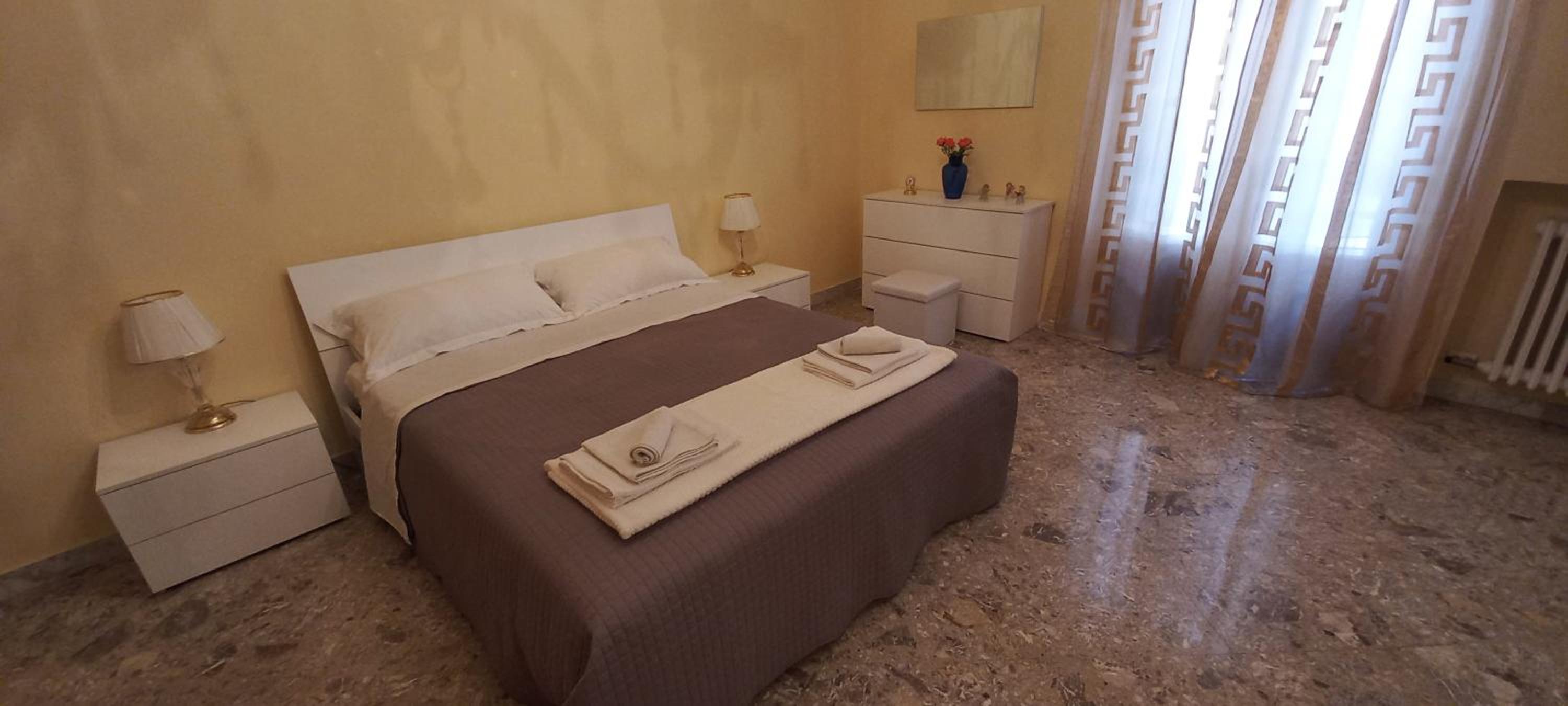 Deluxe Double Room With Extra Bed