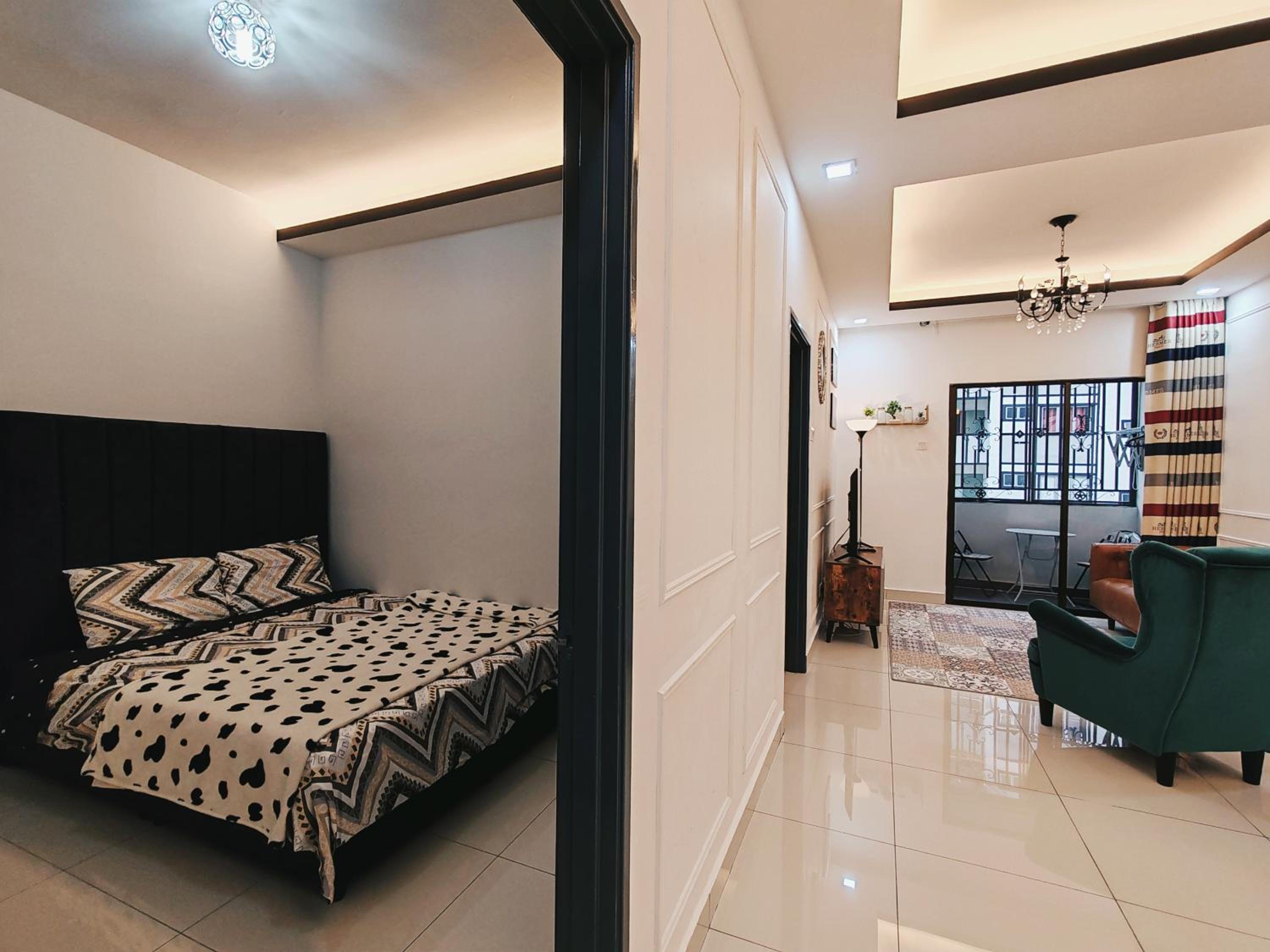 Three-Bedroom Apartment - Photo 45