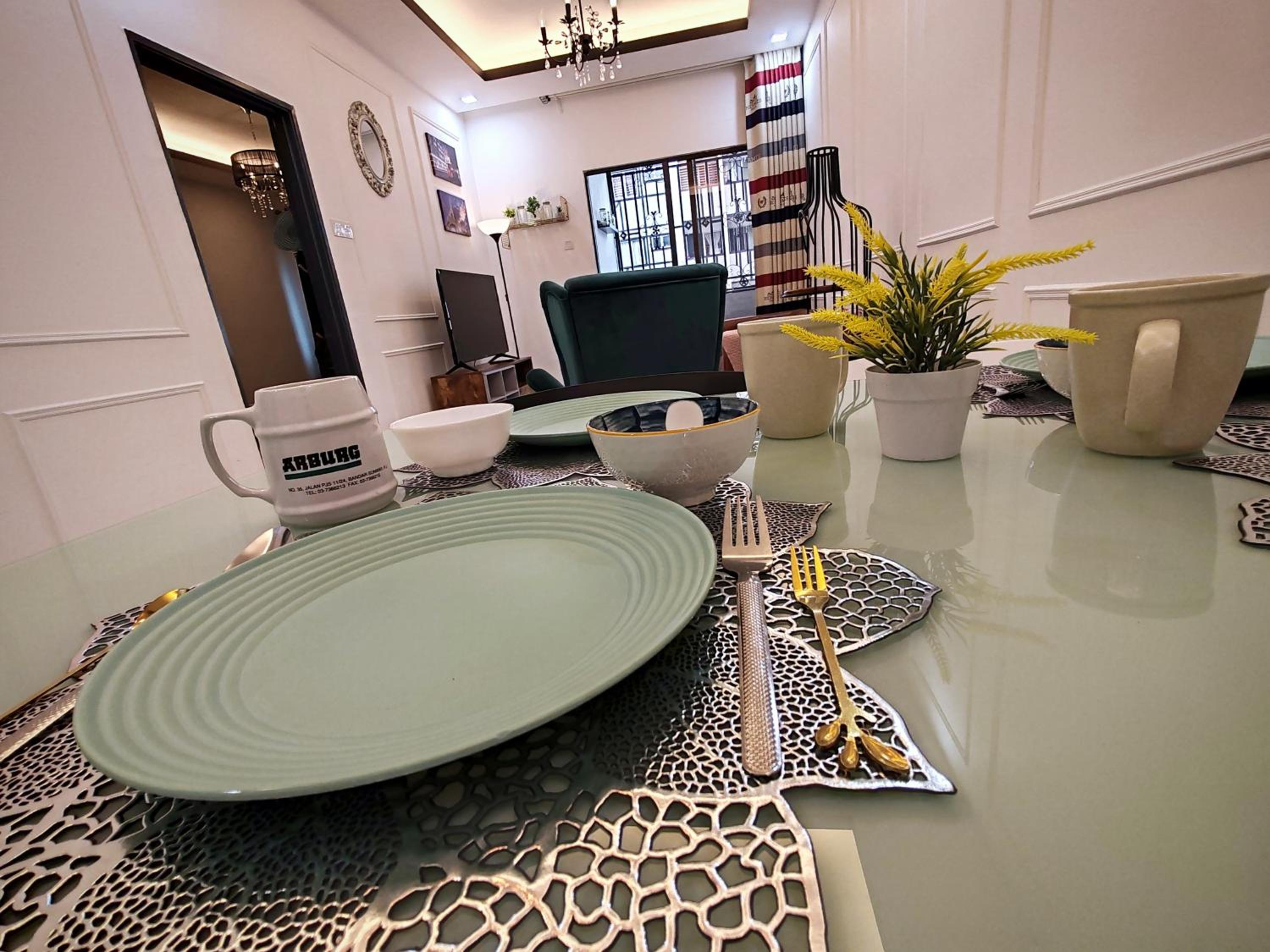 Three-Bedroom Apartment - Photo 60
