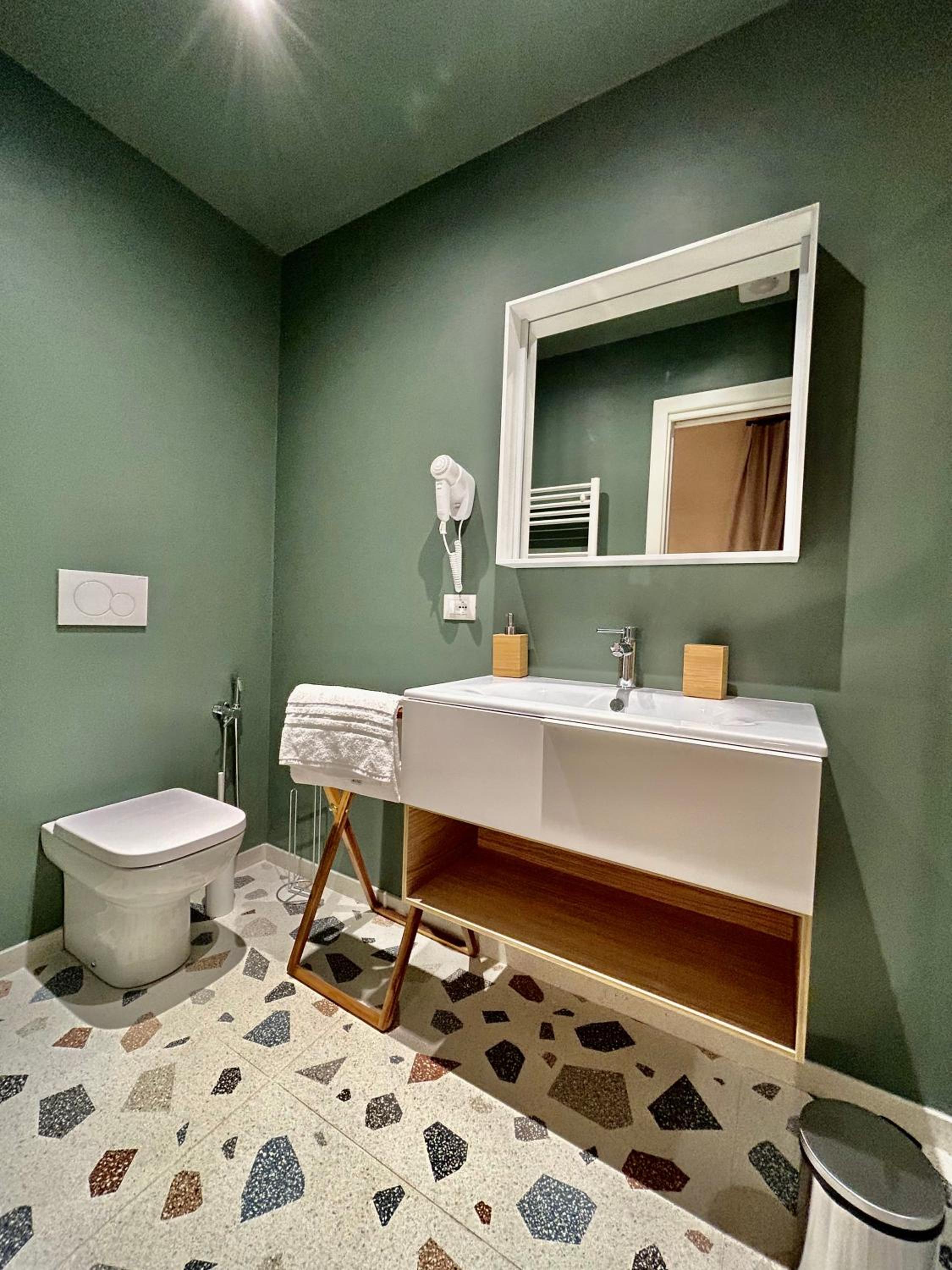 Double Room with Private Bathroom photo 3