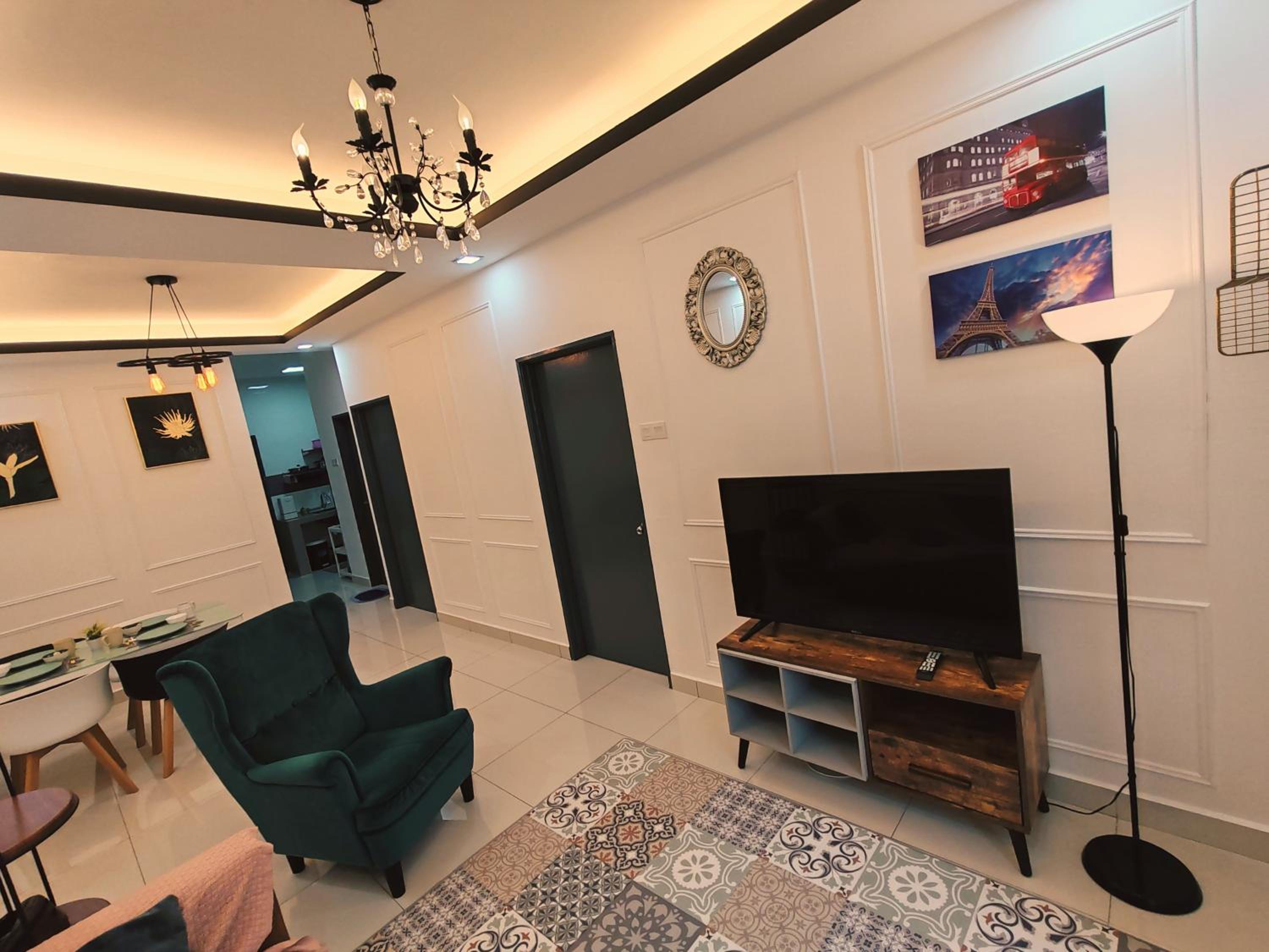 Three-Bedroom Apartment - Photo 71