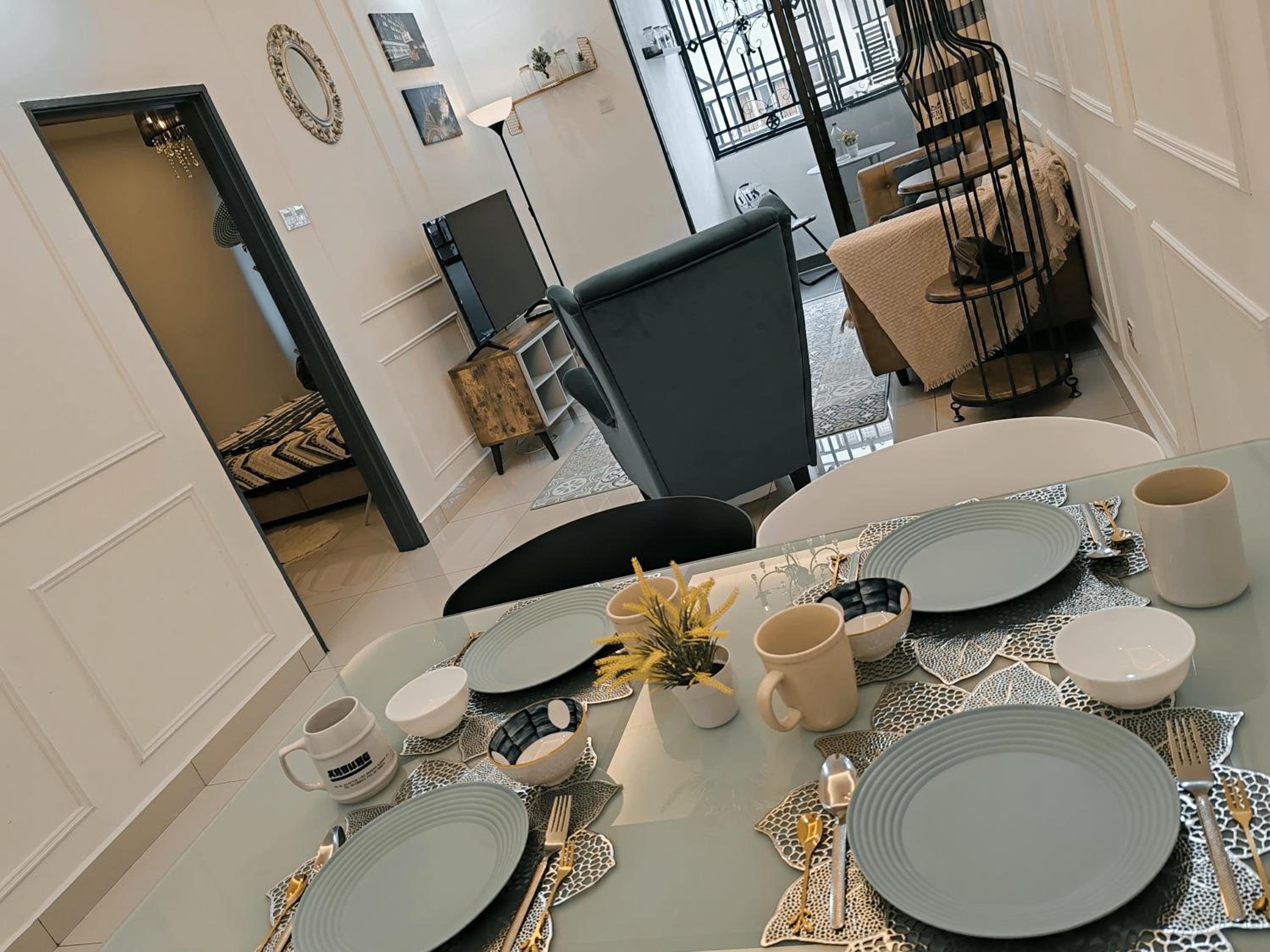 Three-Bedroom Apartment - Photo 31