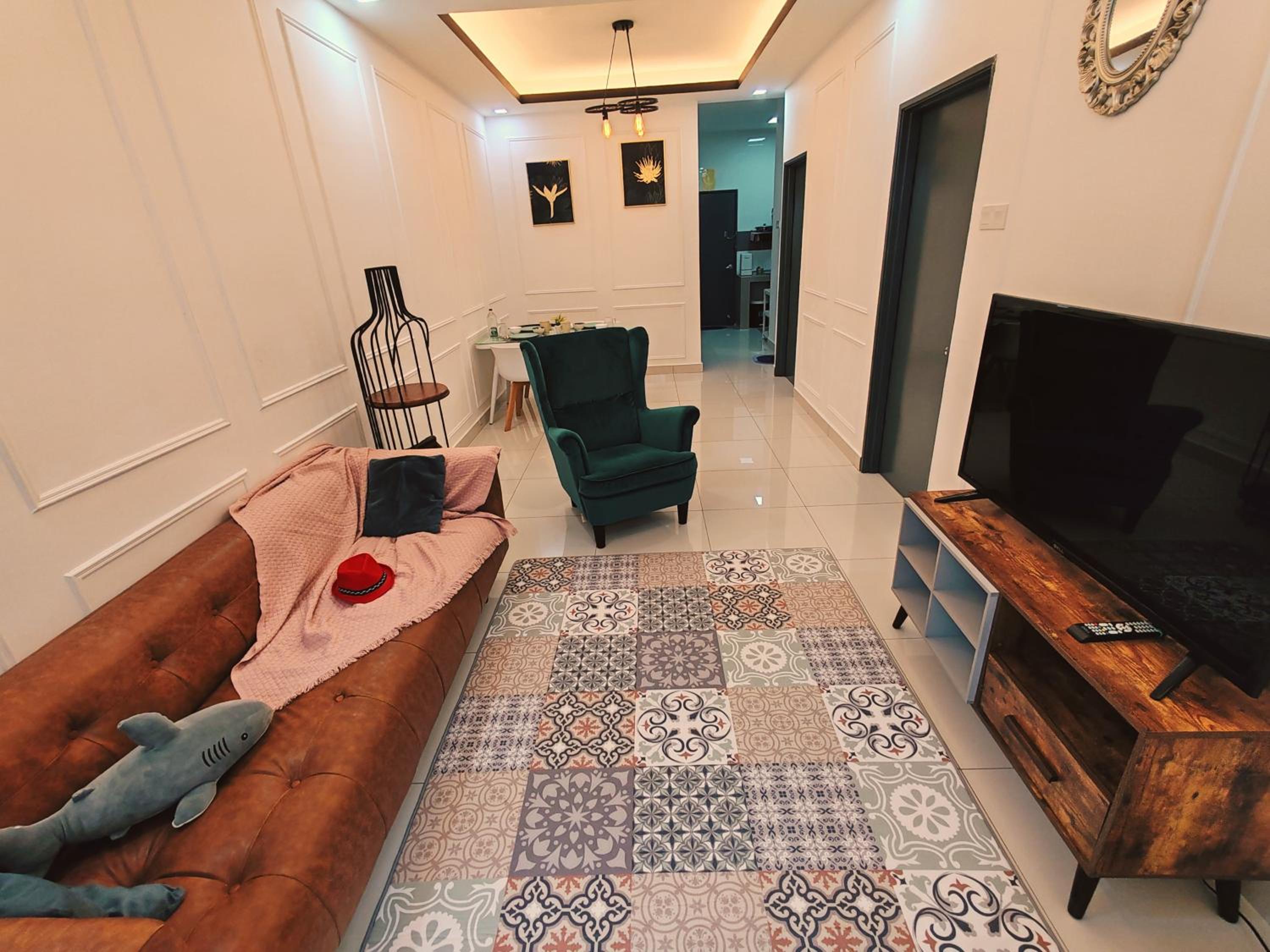 Three-Bedroom Apartment - Photo 23