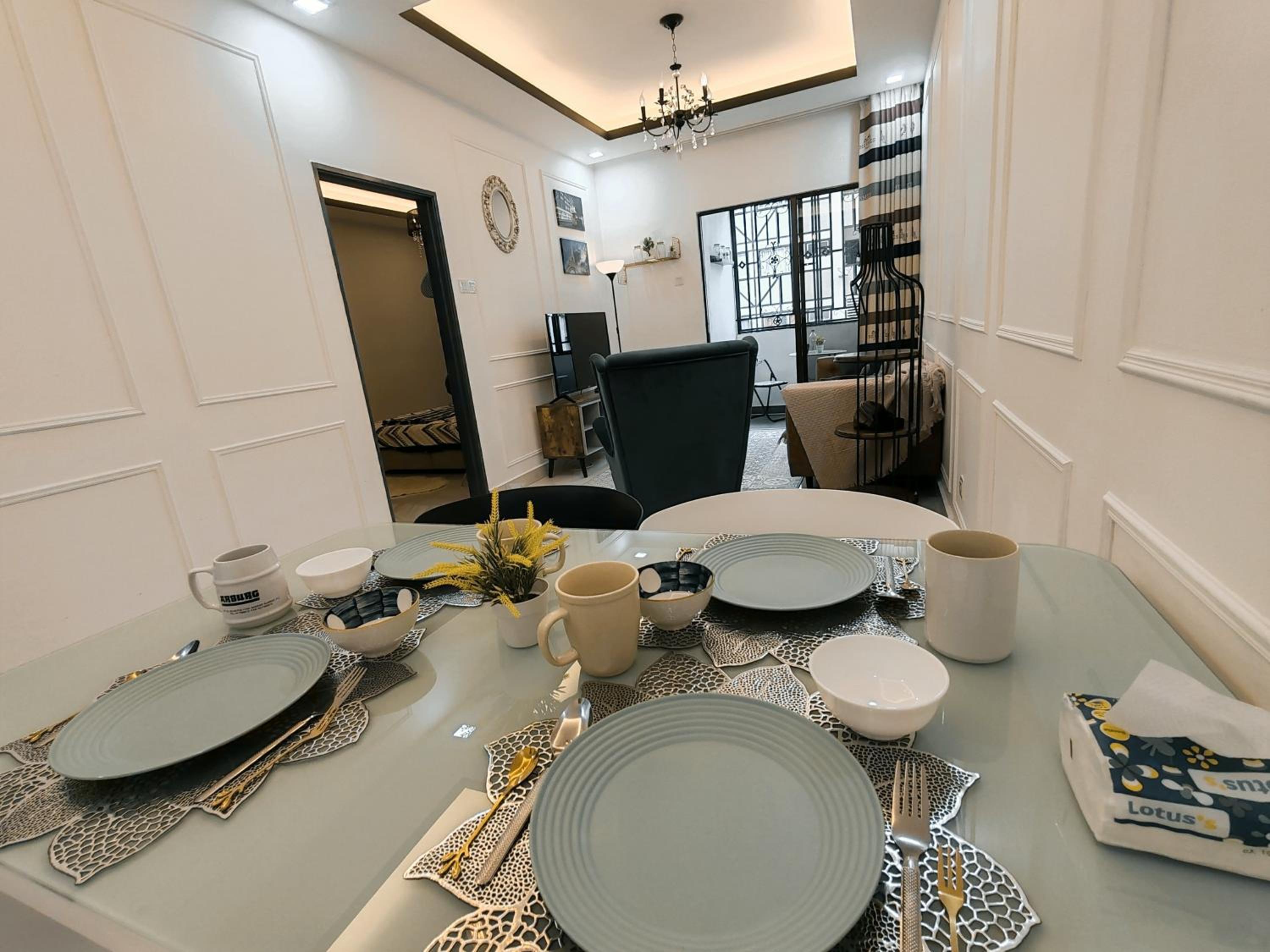 Three-Bedroom Apartment - Photo 24