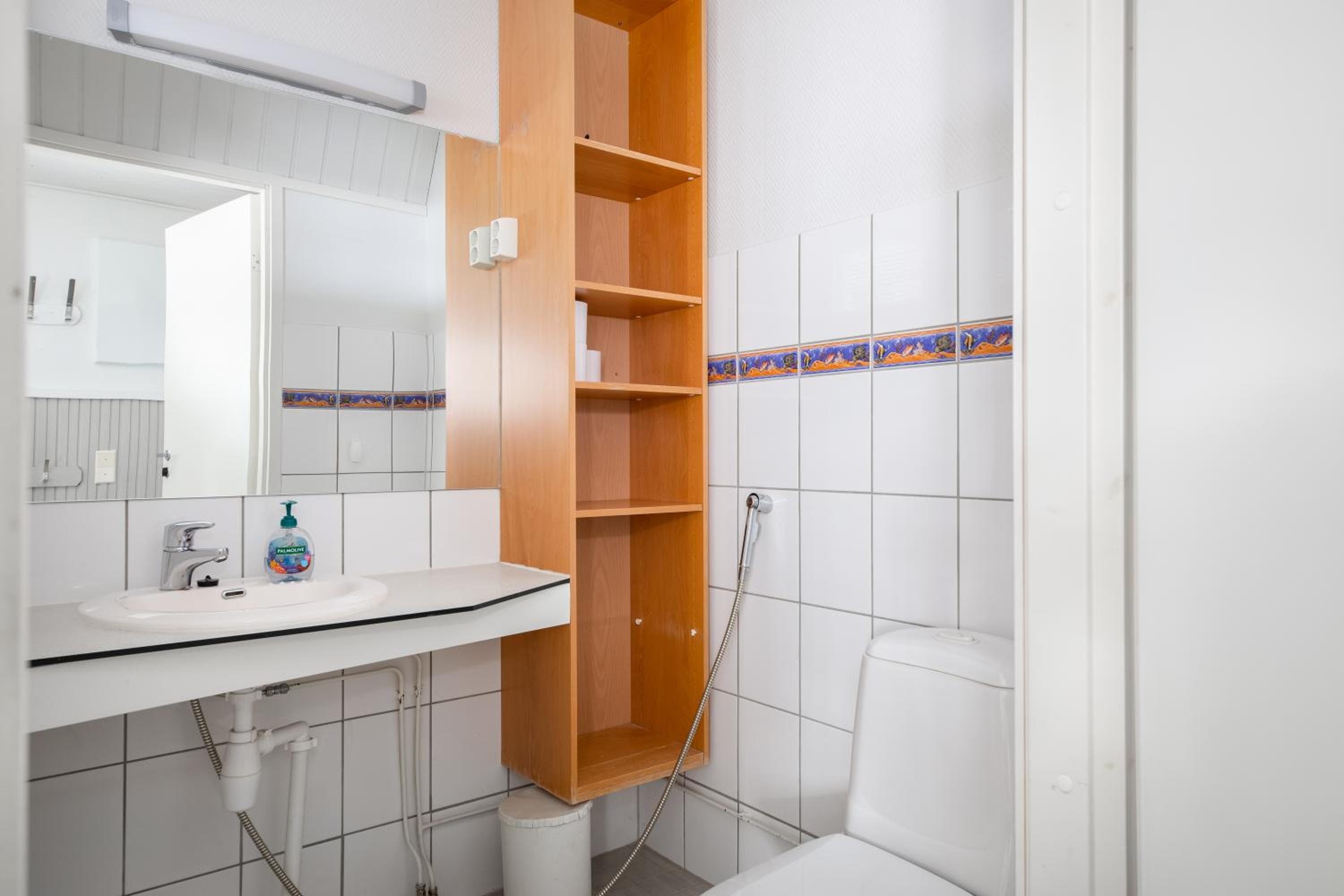 Three-Bedroom Apartment with Sauna - Photo 6