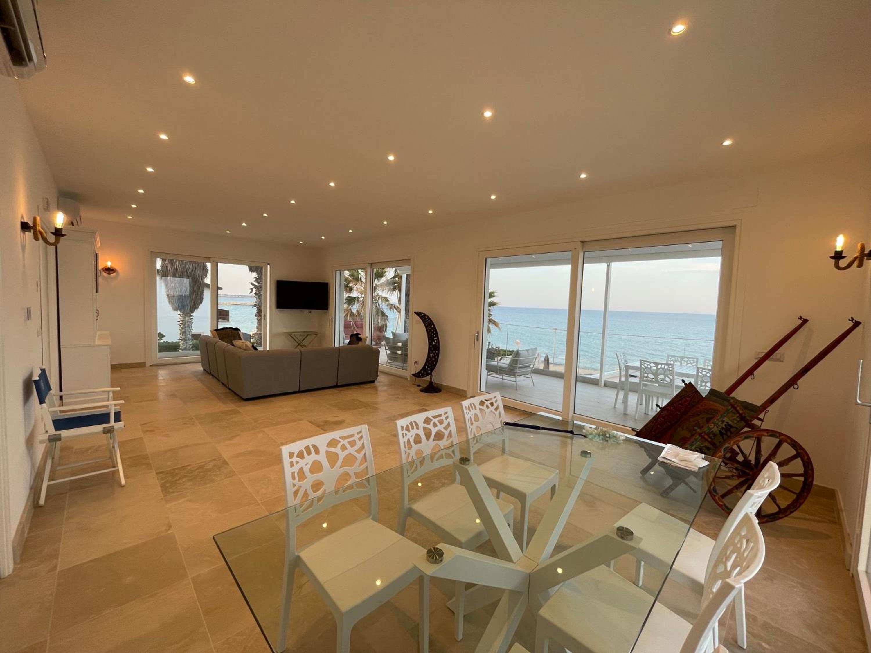 Villa - Beach Front