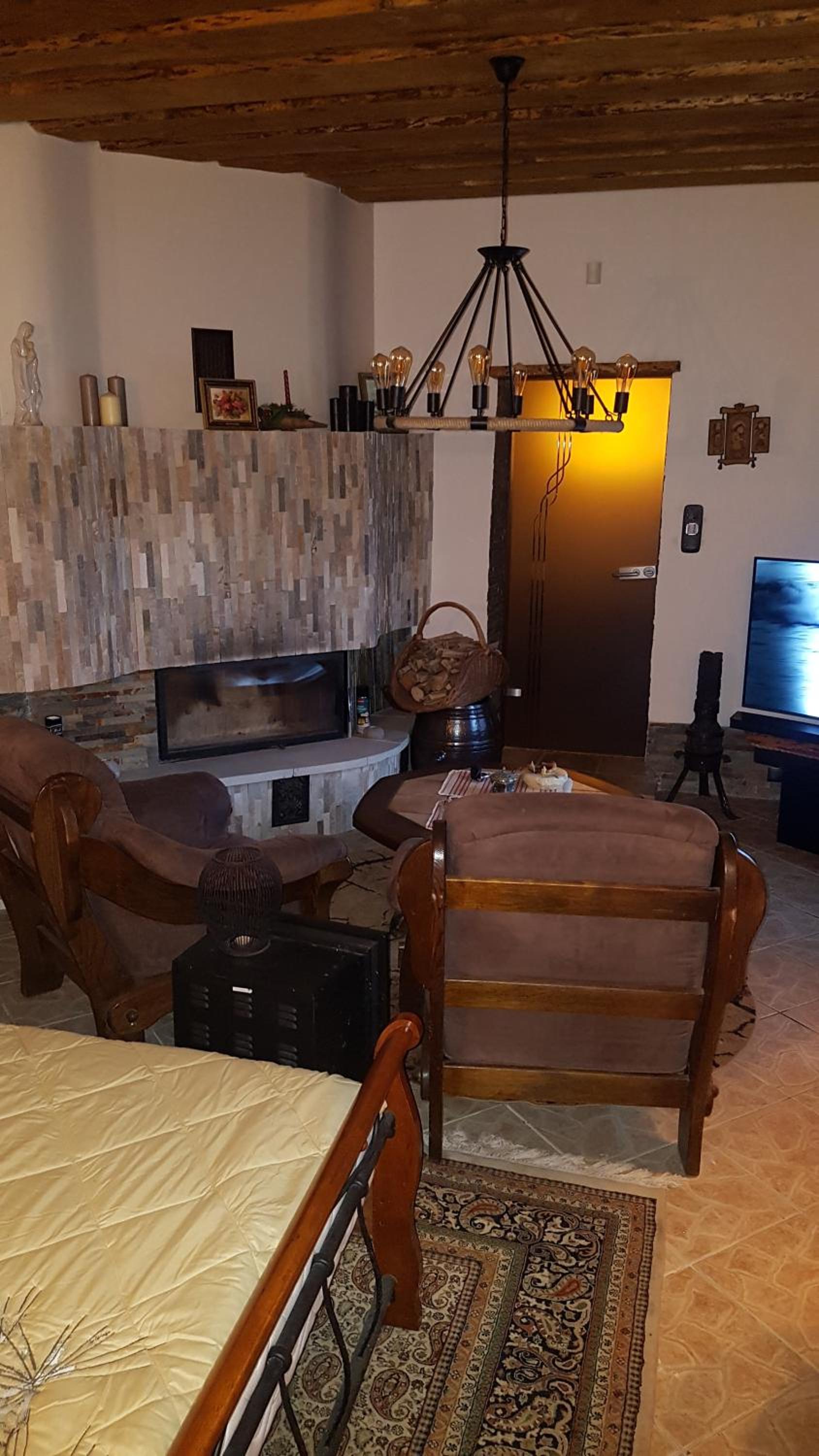 Two-Bedroom House - Photo 15