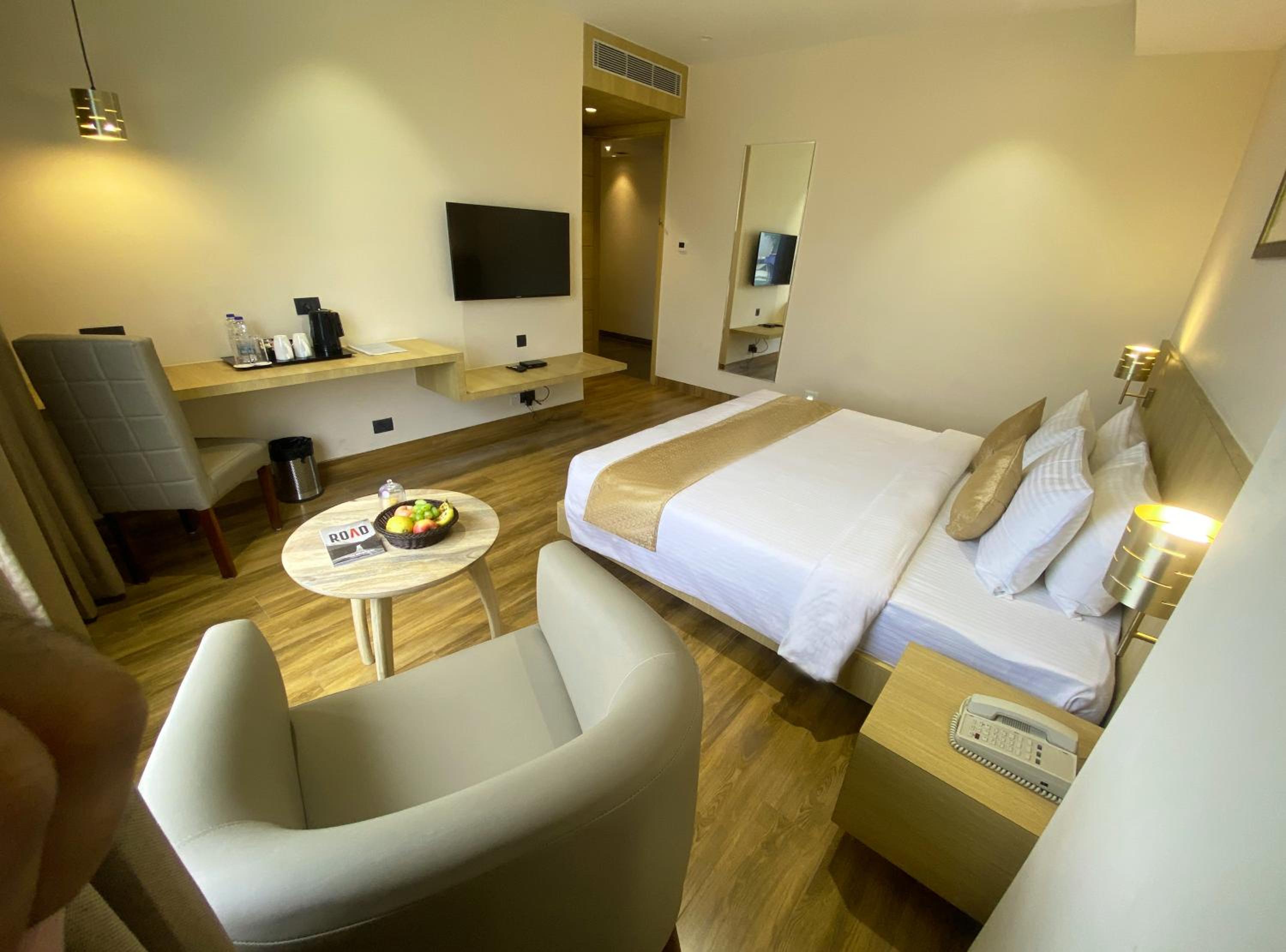 Deluxe Double Room - Photo 4