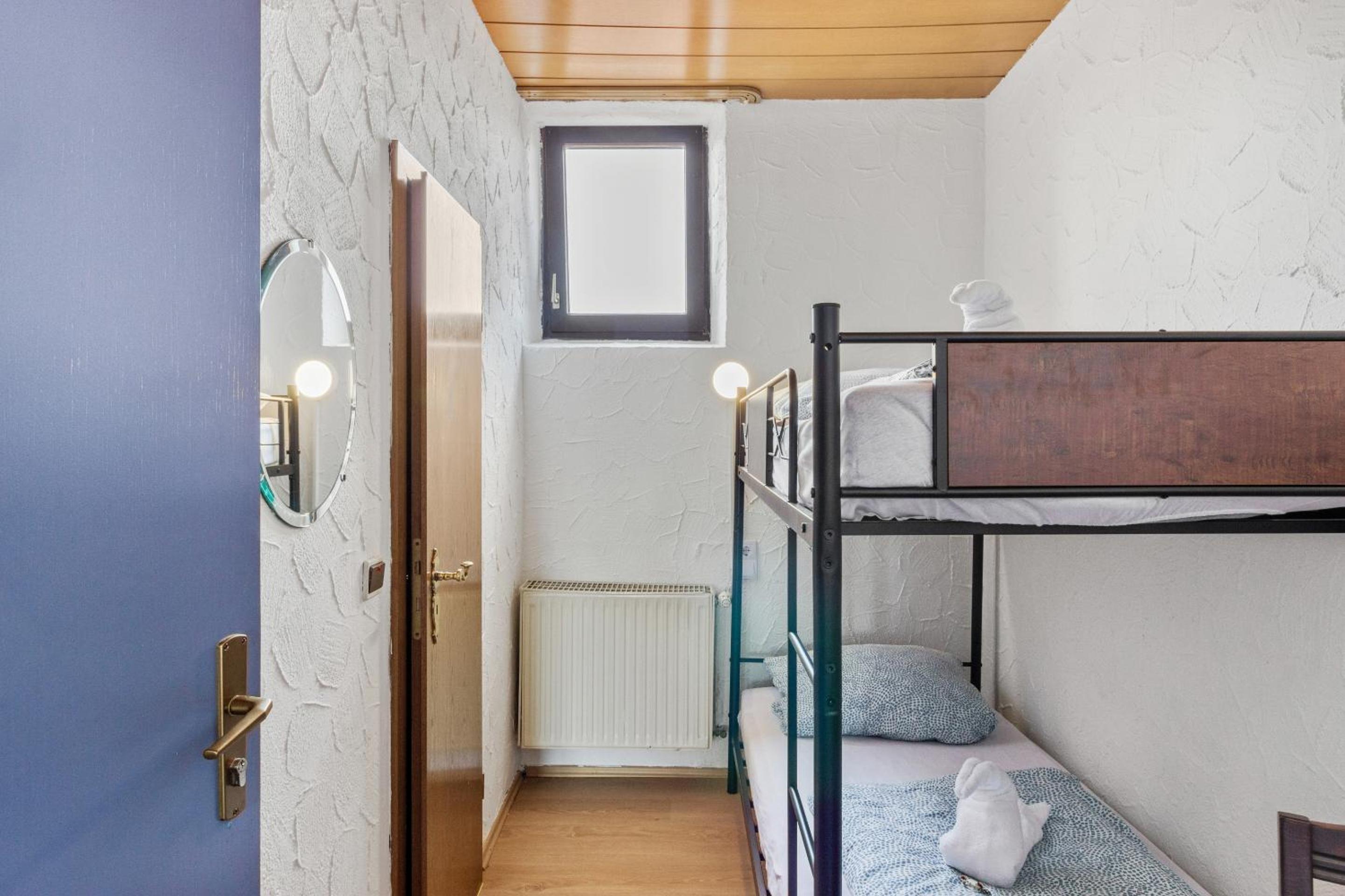Budget Single Room photo 3