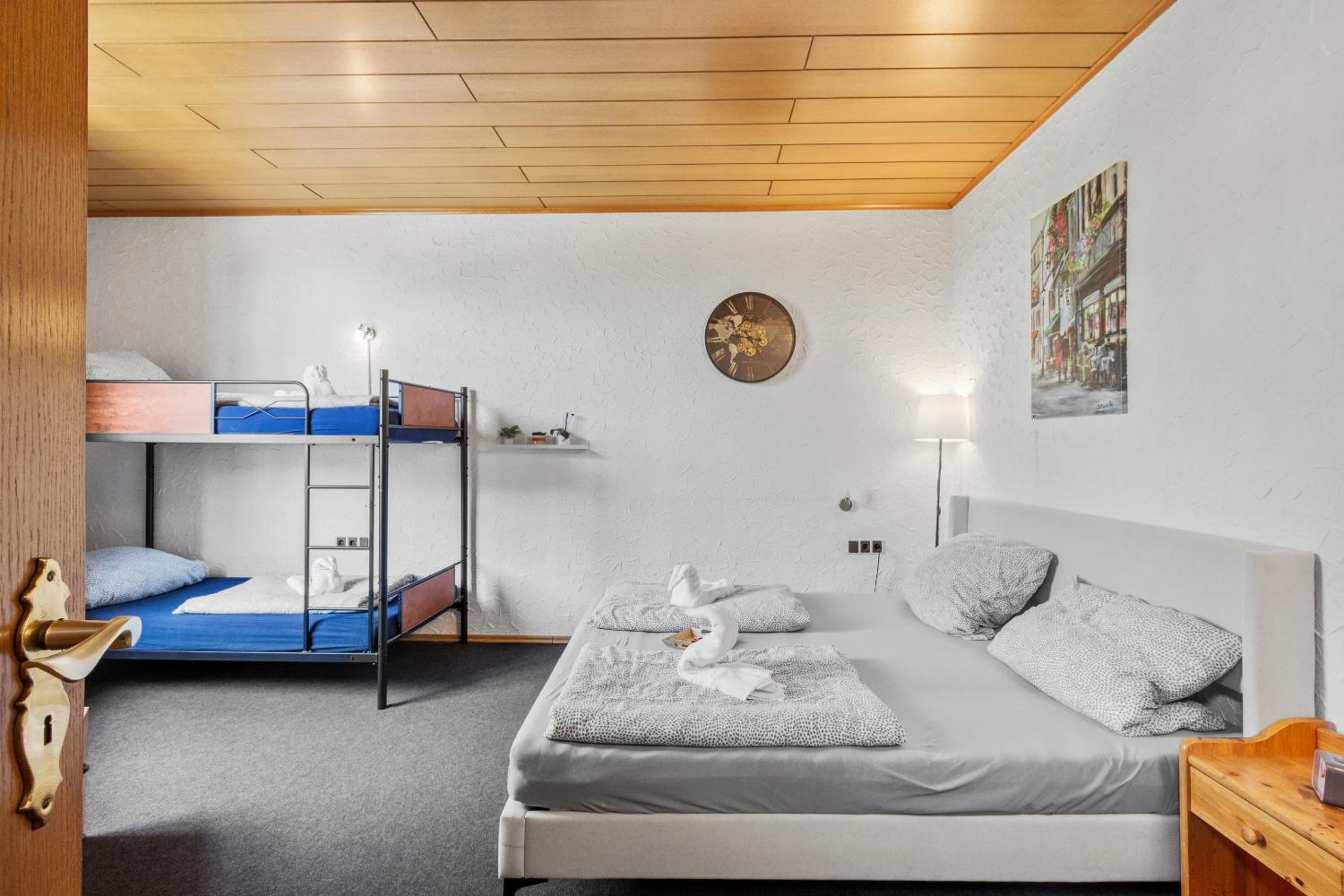 Superior Quadruple Room photo 3