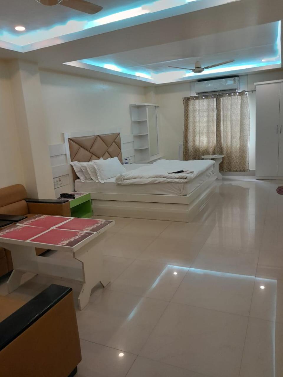 Executive Suite photo 3
