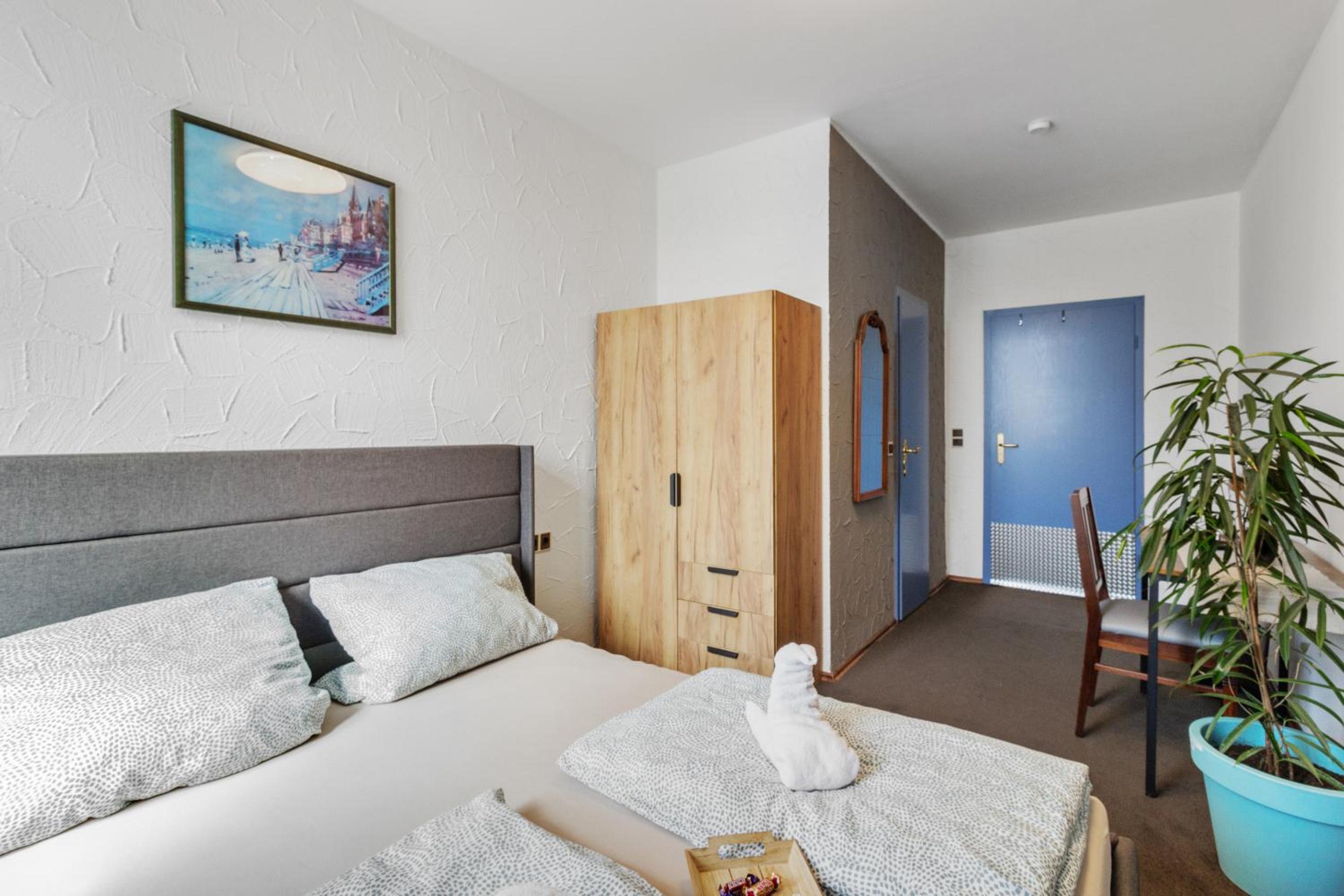 Deluxe Twin Room photo 3