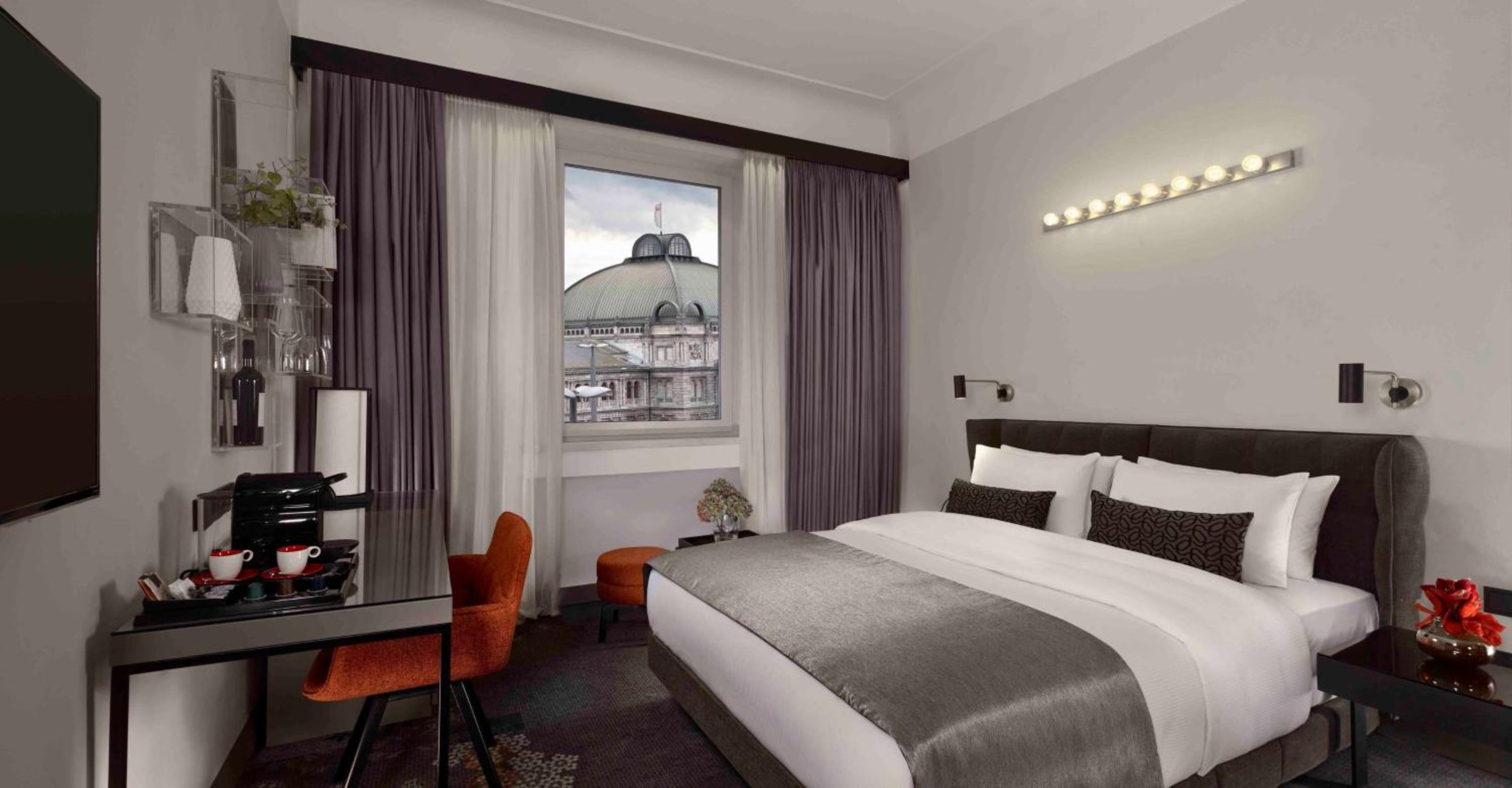 Superior King Room