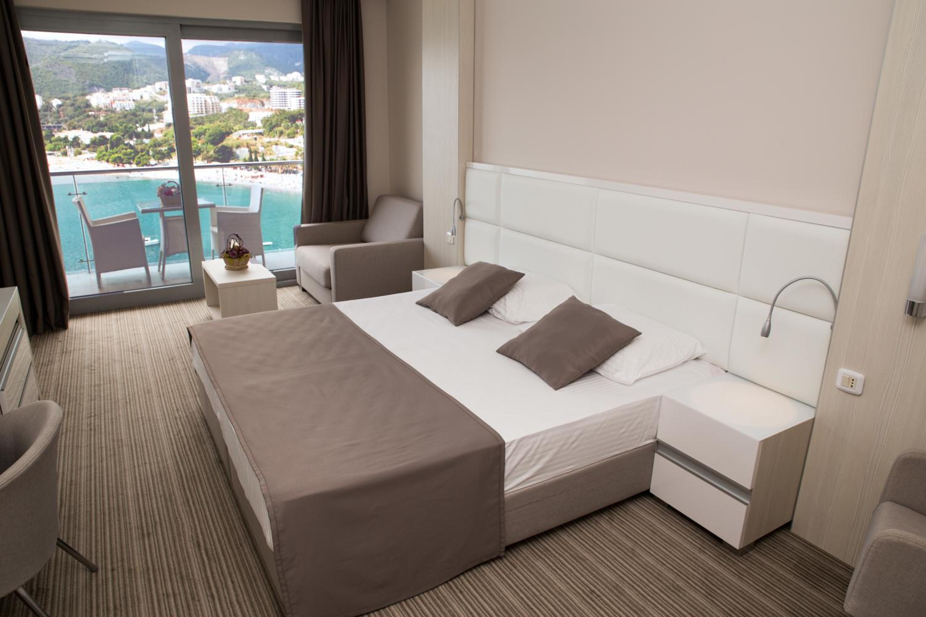 Deluxe Double Room with Sea View photo 1