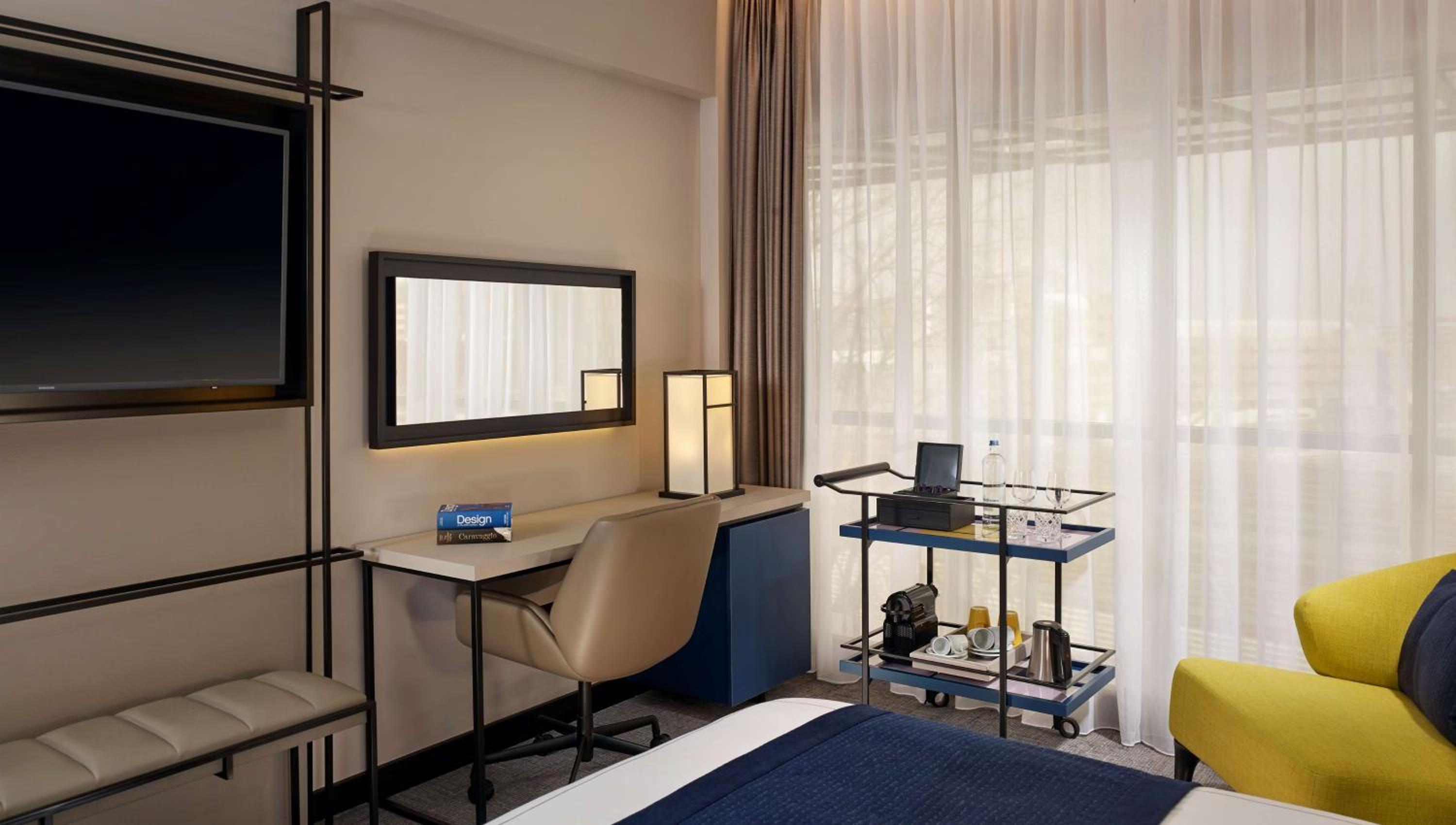 Executive Twin Room - Photo 6