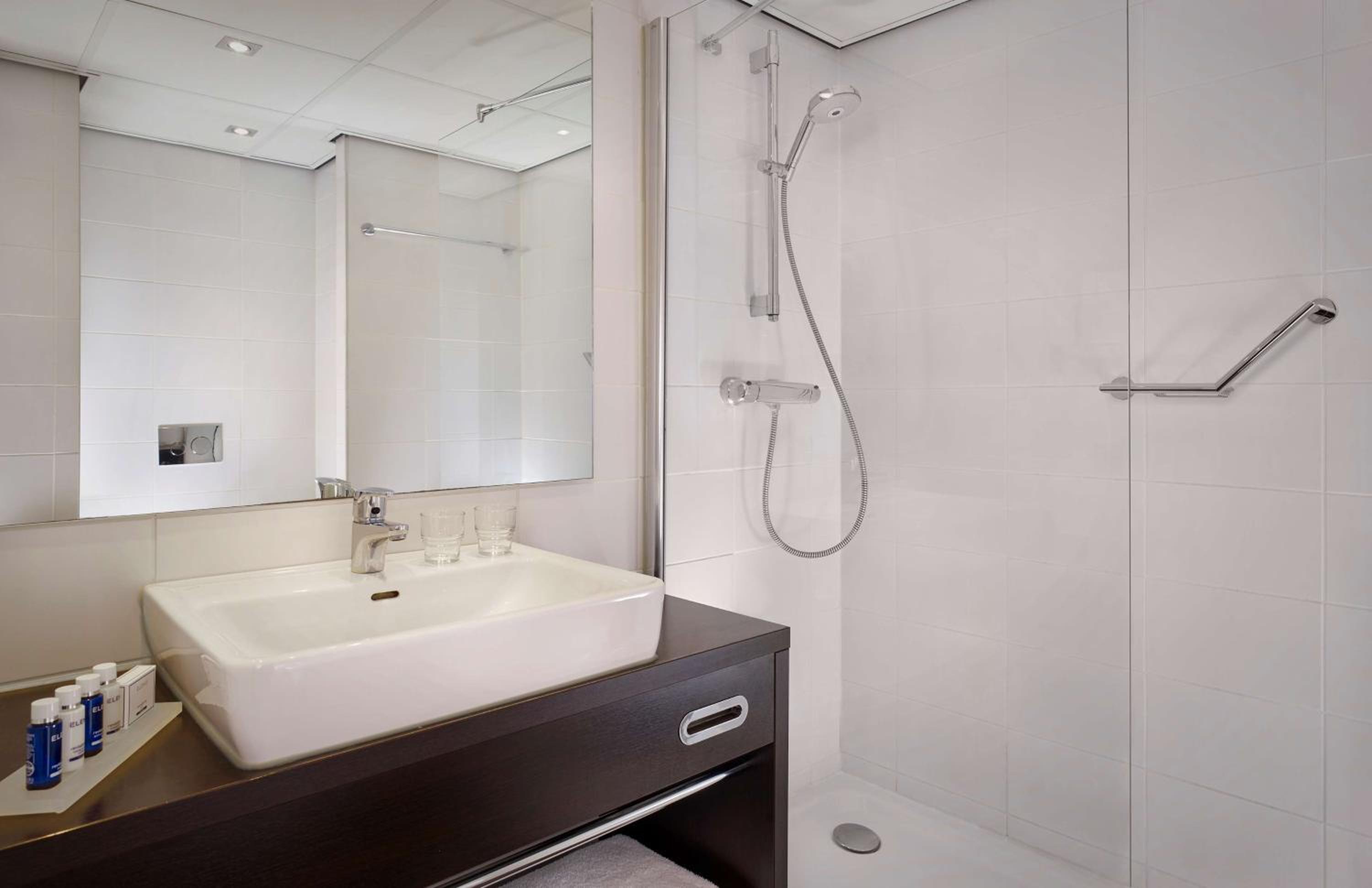 Executive Twin Room - Photo 3