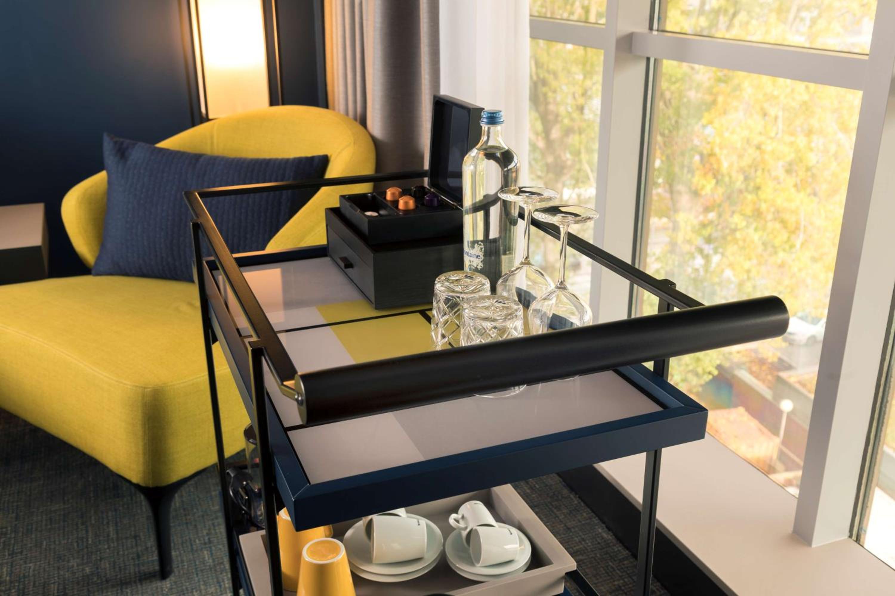 Executive Twin Room - Photo 8
