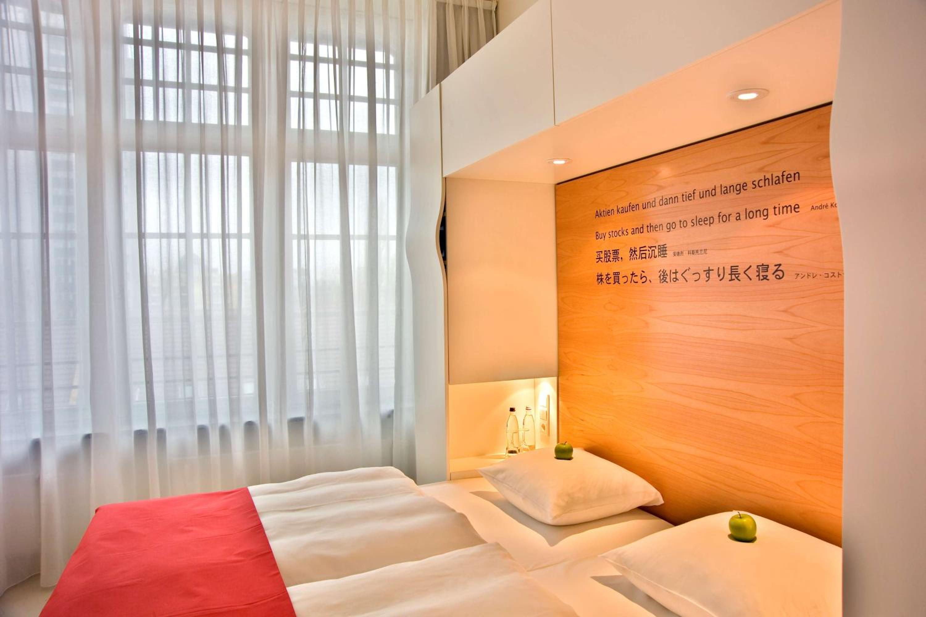 Superior Room - Courtyard Facing photo 1
