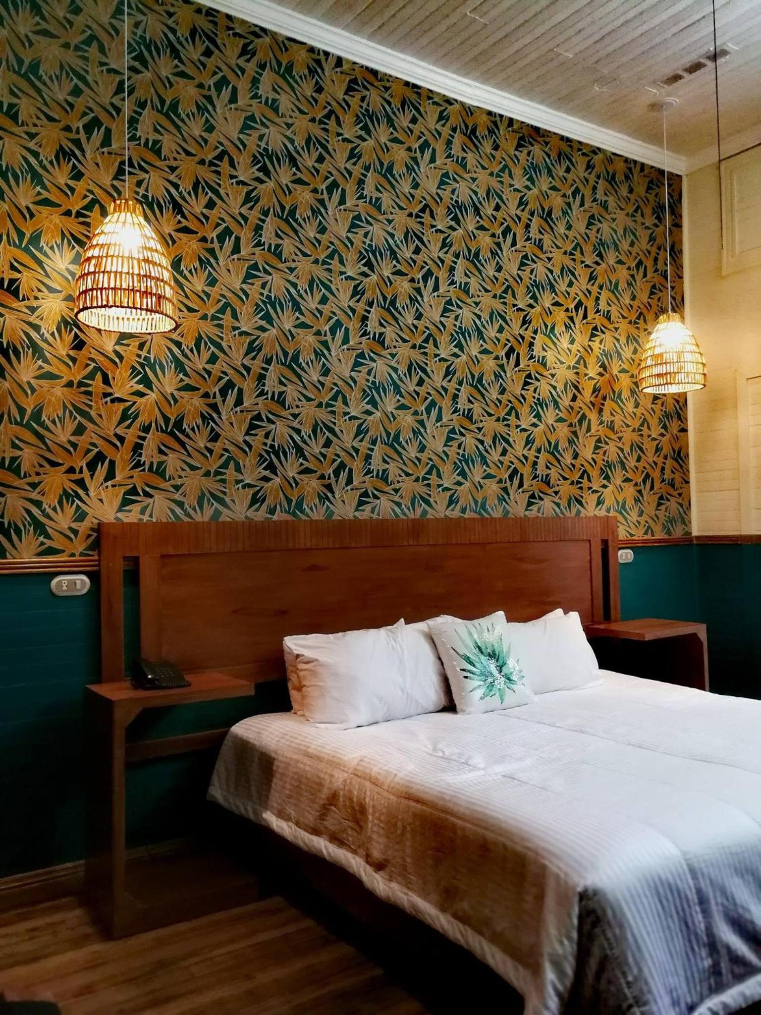 Large Double Room photo 2