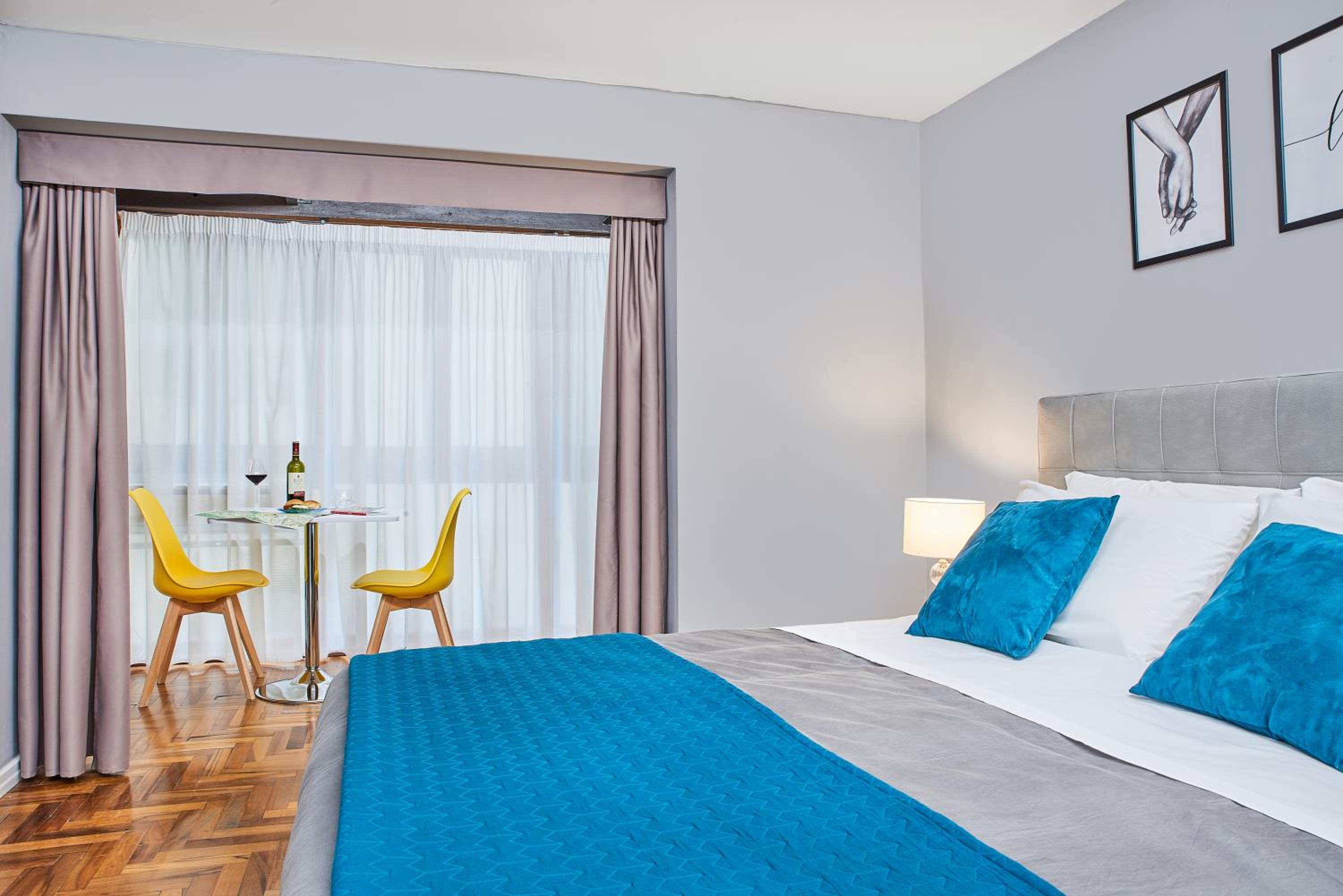 Economy Triple Room photo 1
