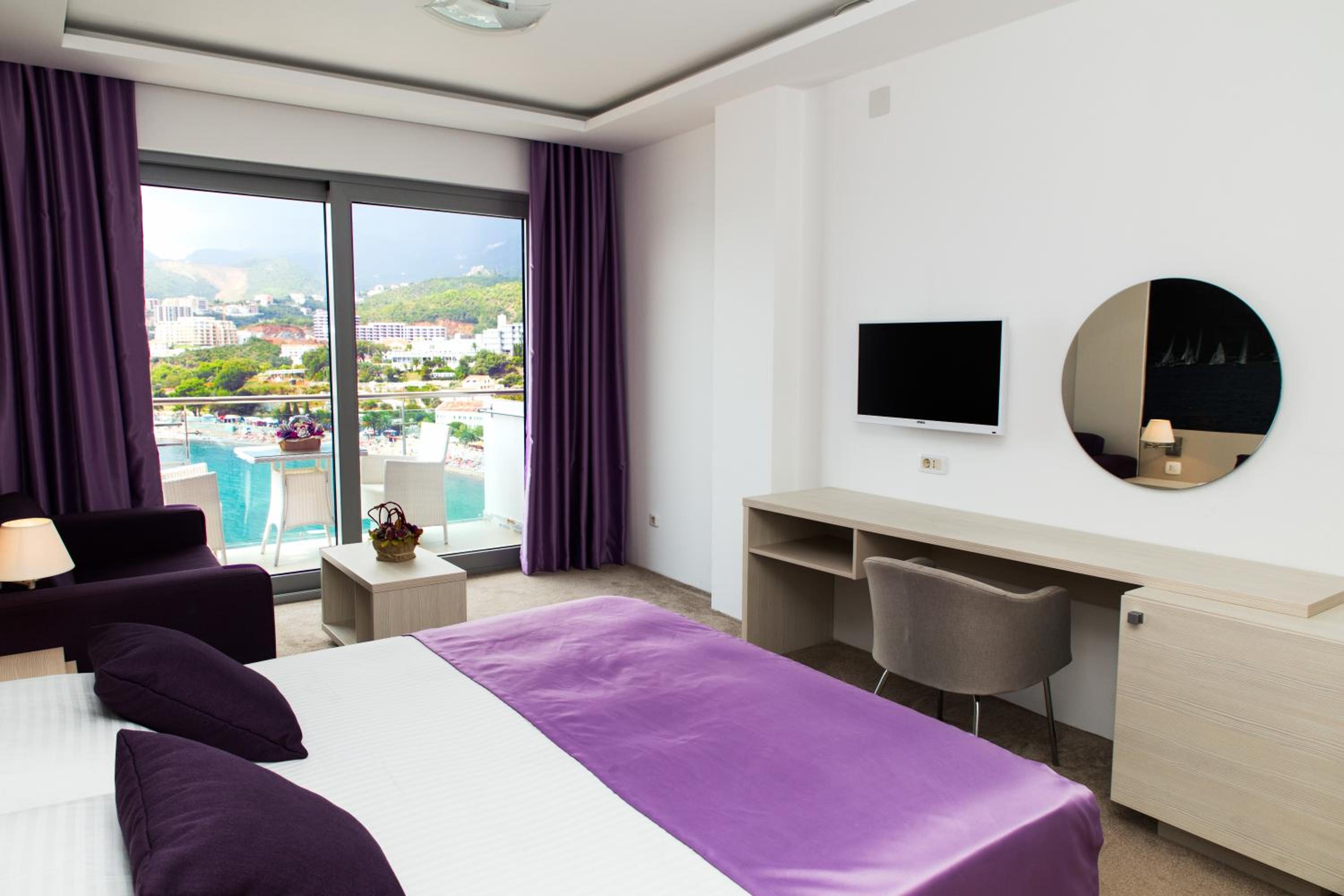 Deluxe Triple Room with Sea View photo 2