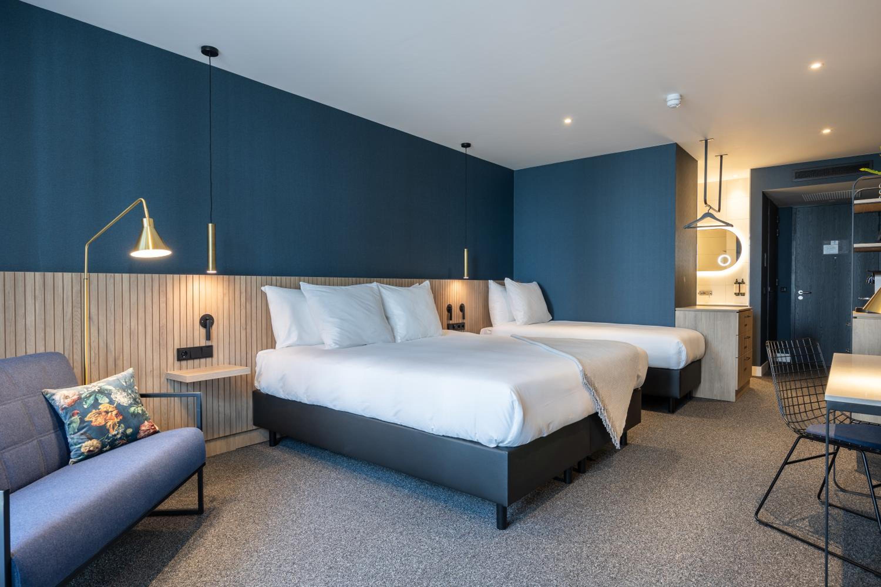 Superior Triple Room photo 2