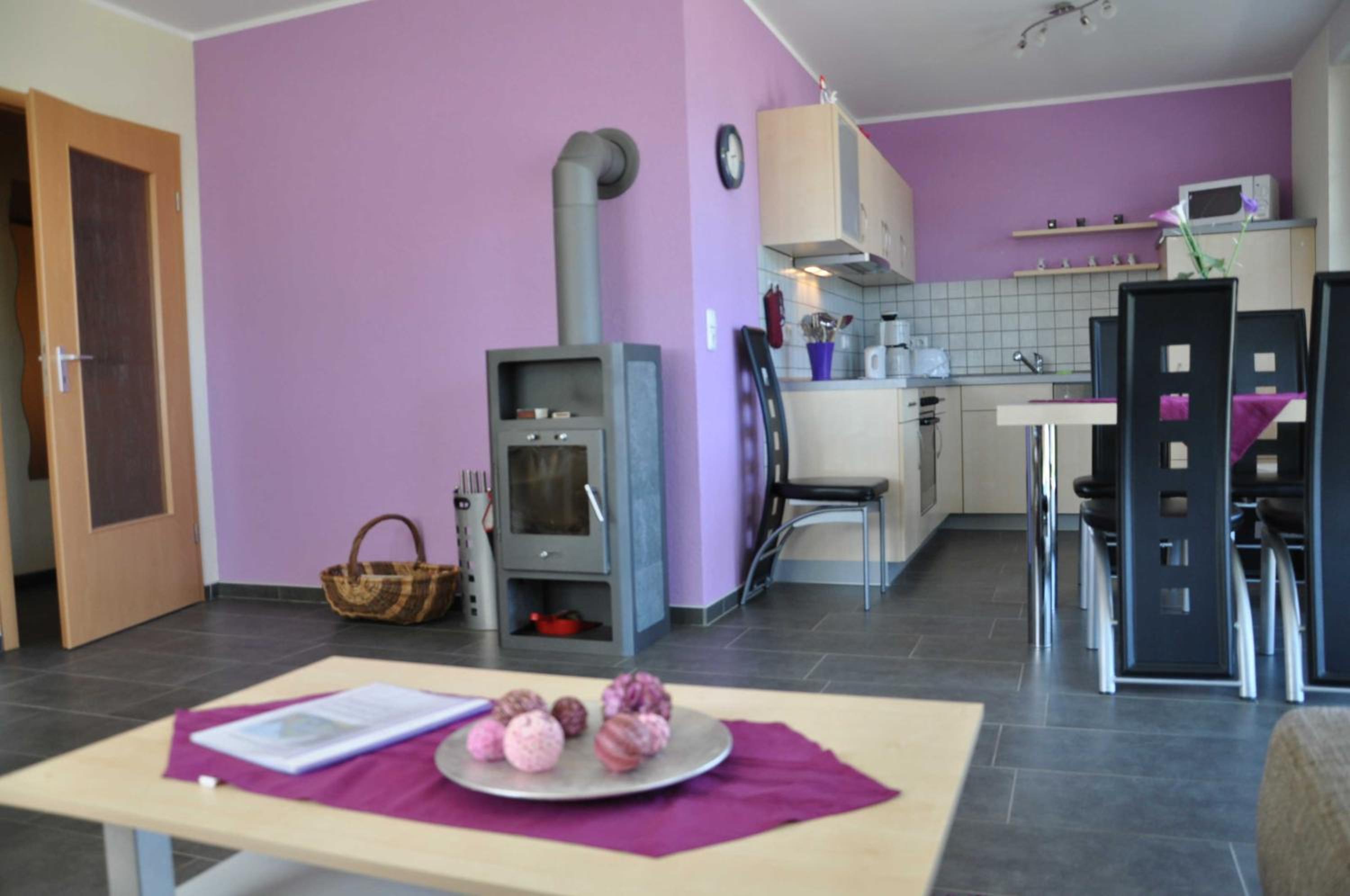 Two-Bedroom Apartment with Balcony and Terrace photo 2