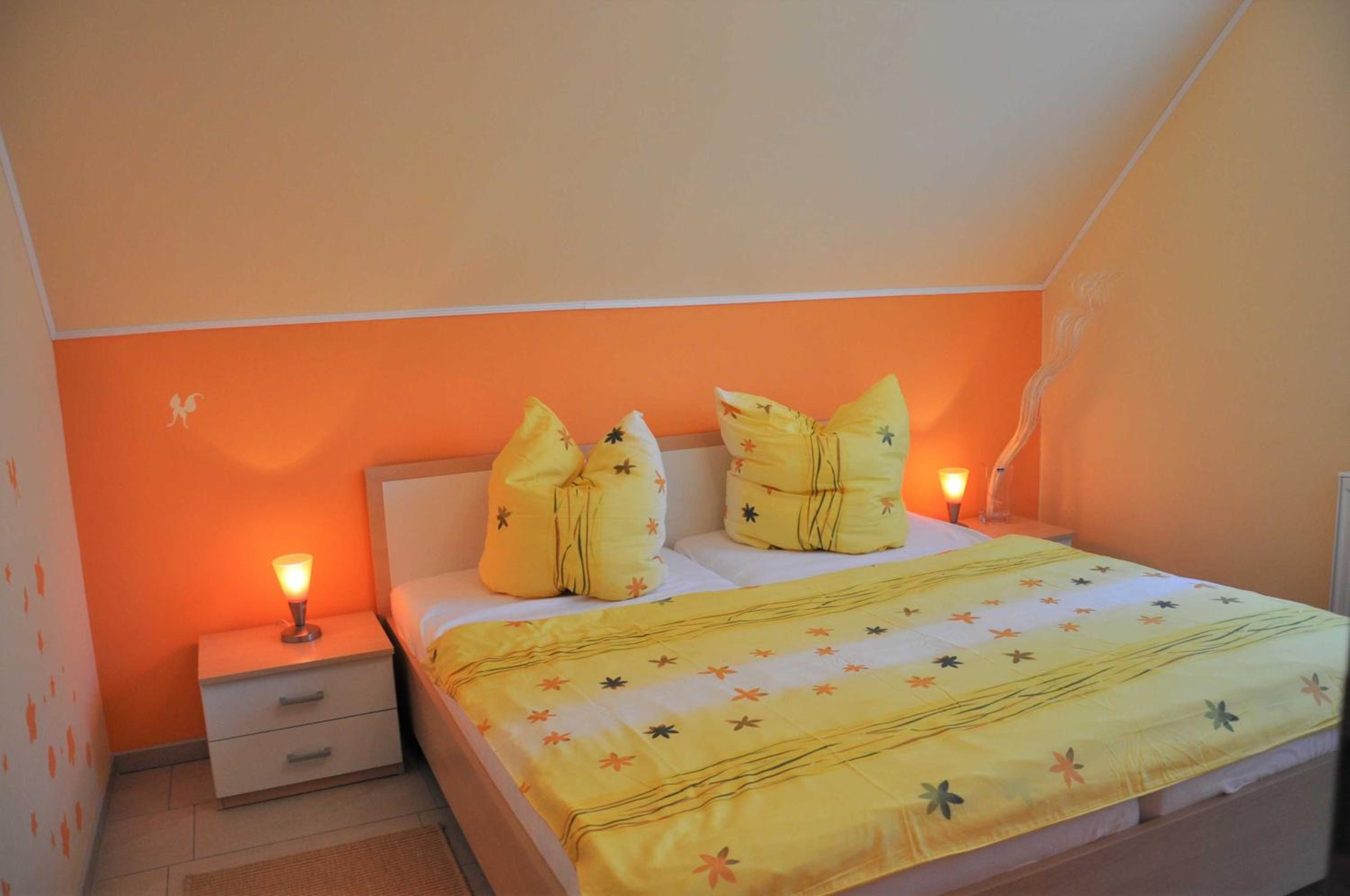 Two-Bedroom Apartment with Balcony and Terrace photo 3