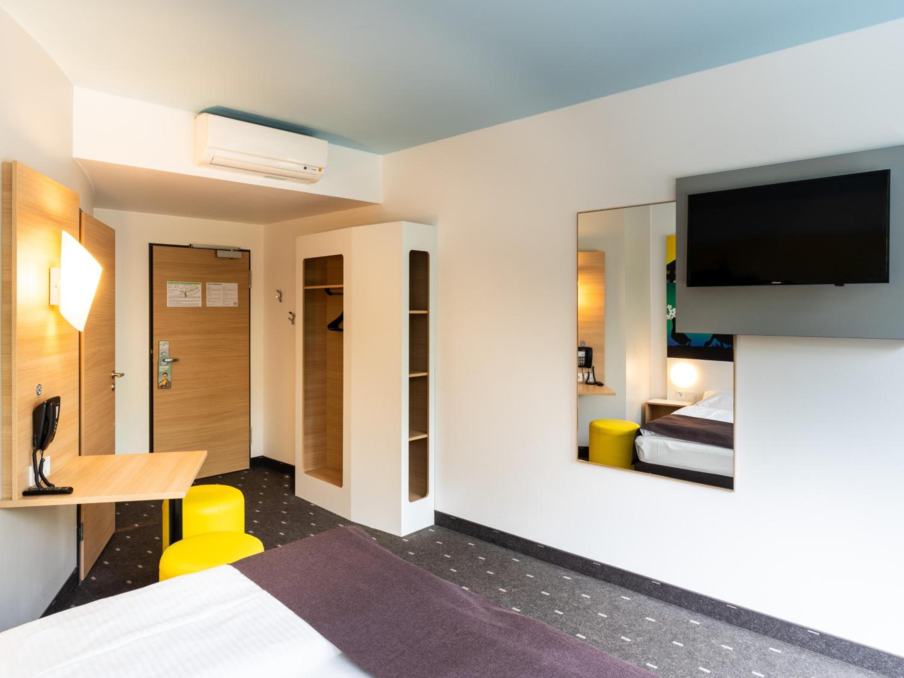 Double Room - Photo 5