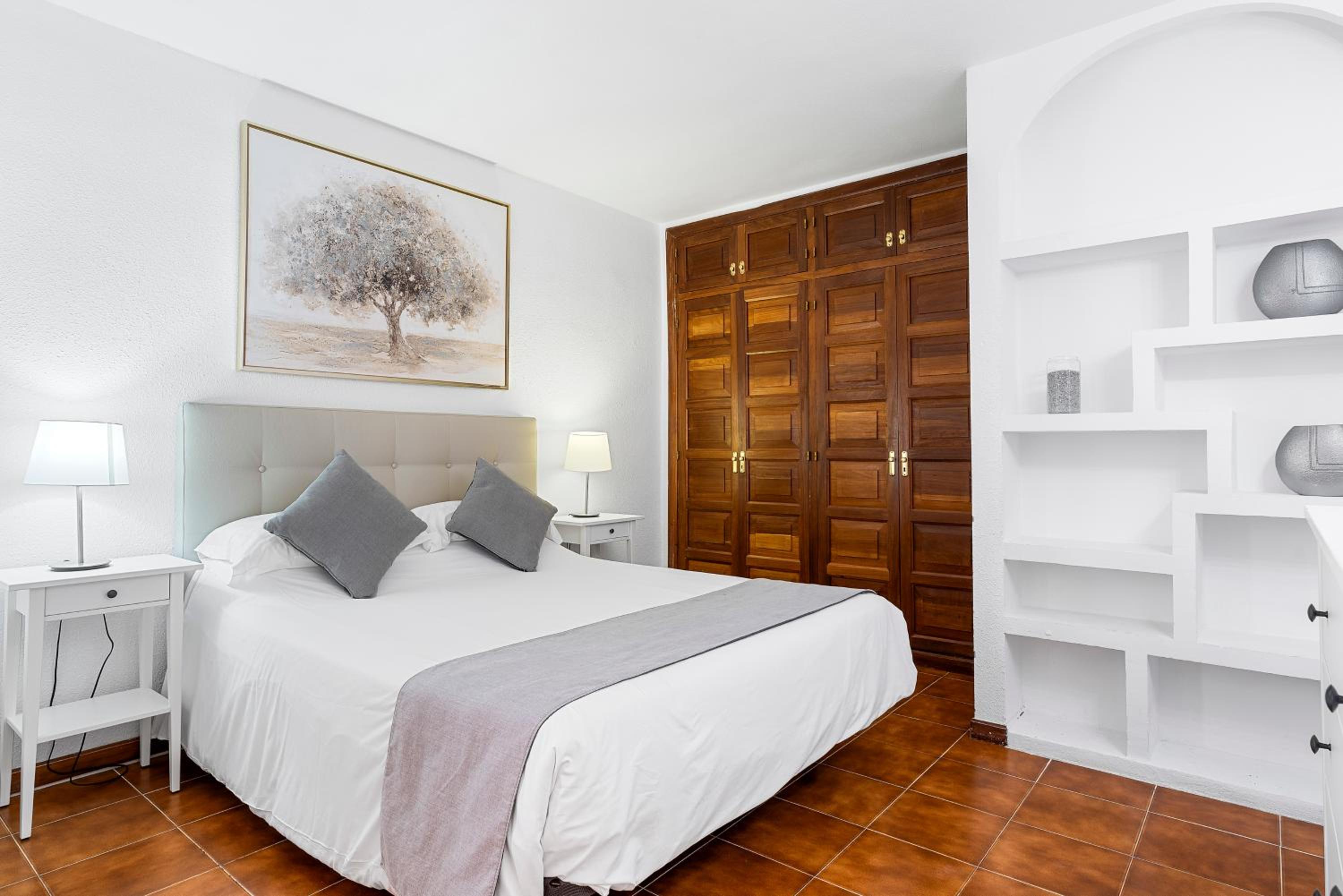Two-Bedroom Penthouse Apartment thumbnail 5