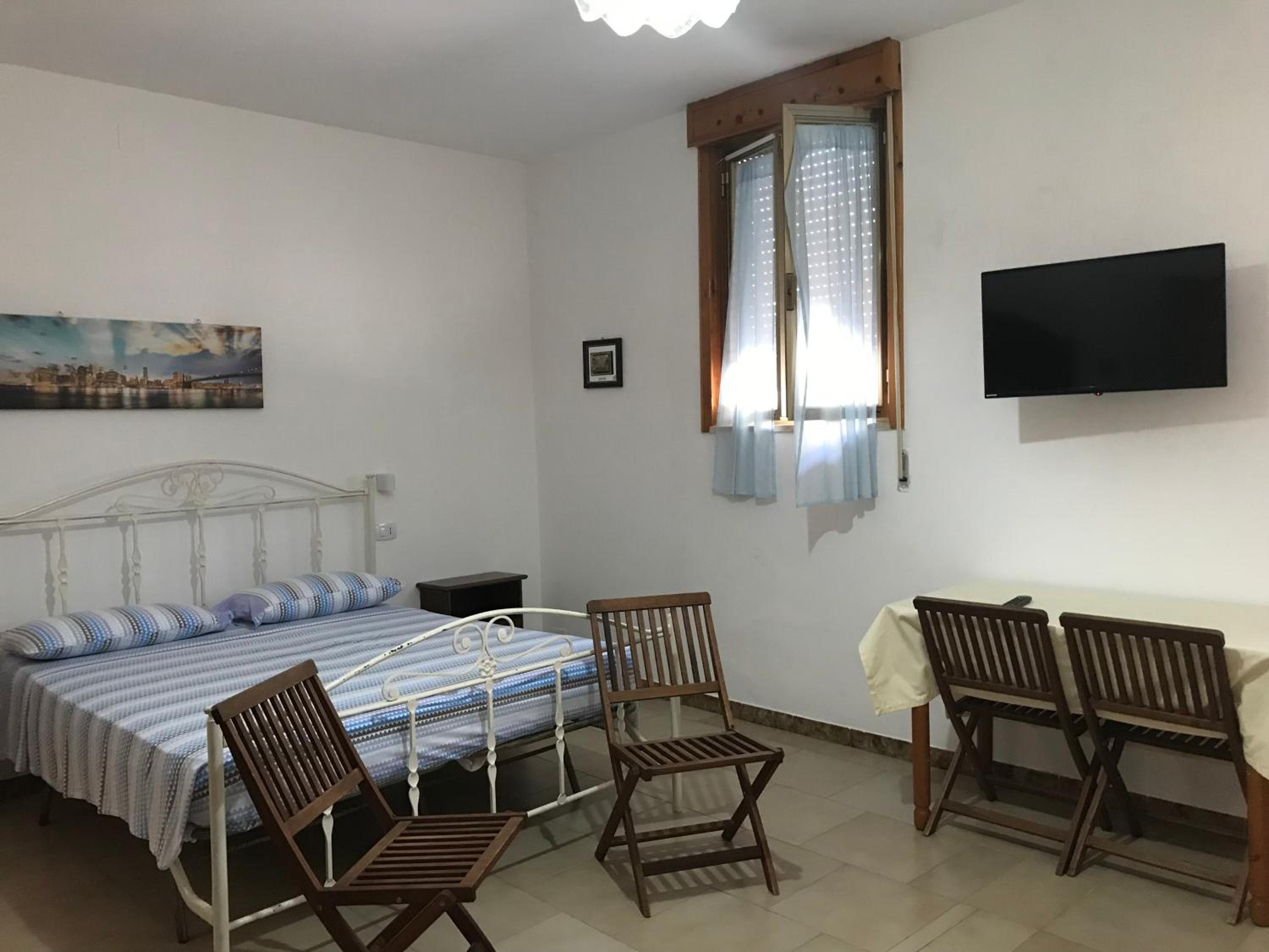 Standard Quadruple Room - Photo 6