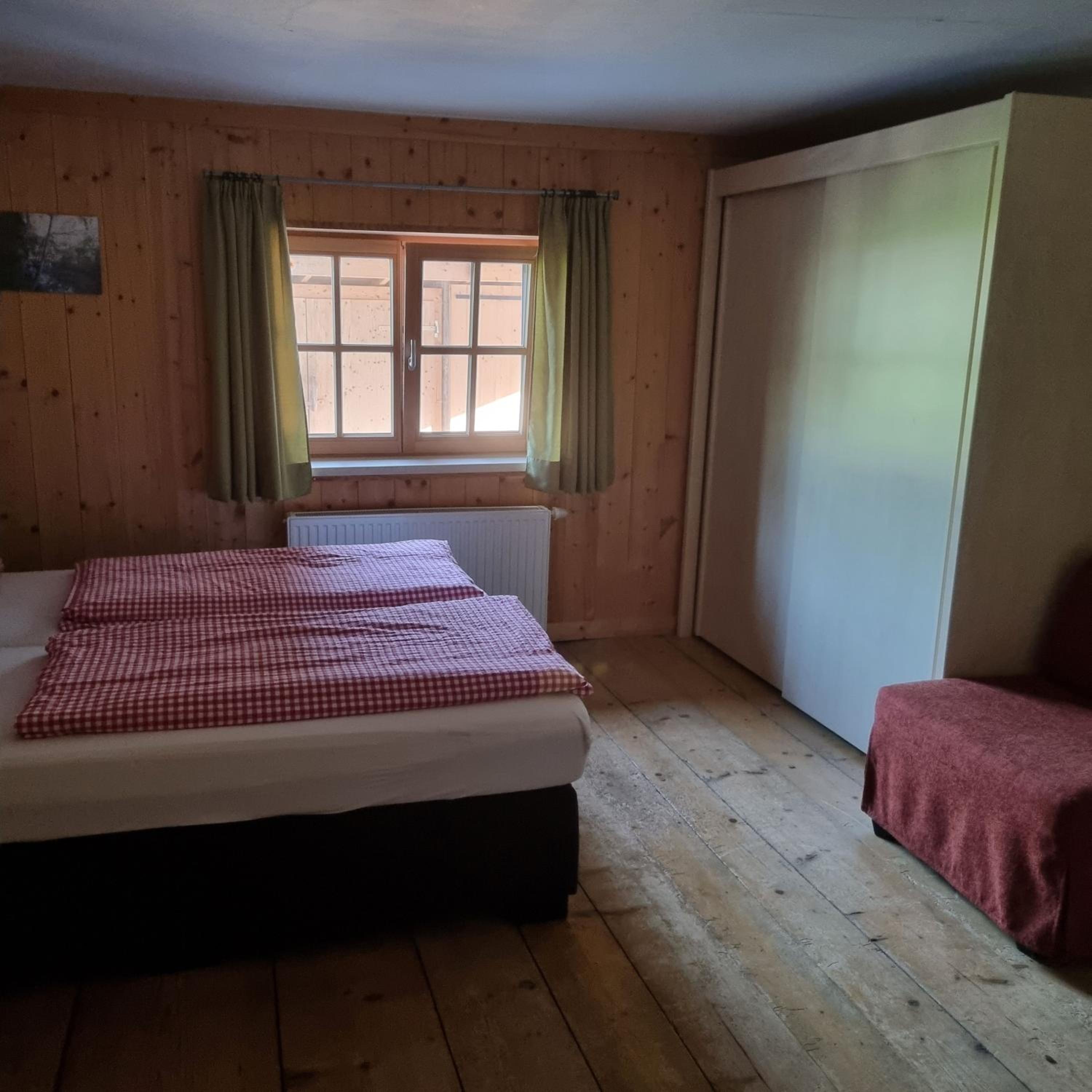 Three-Bedroom Apartment - Rettenstein