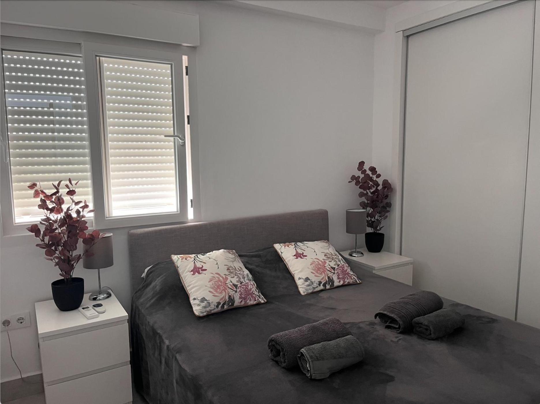 One-Bedroom Apartment - Photo 9