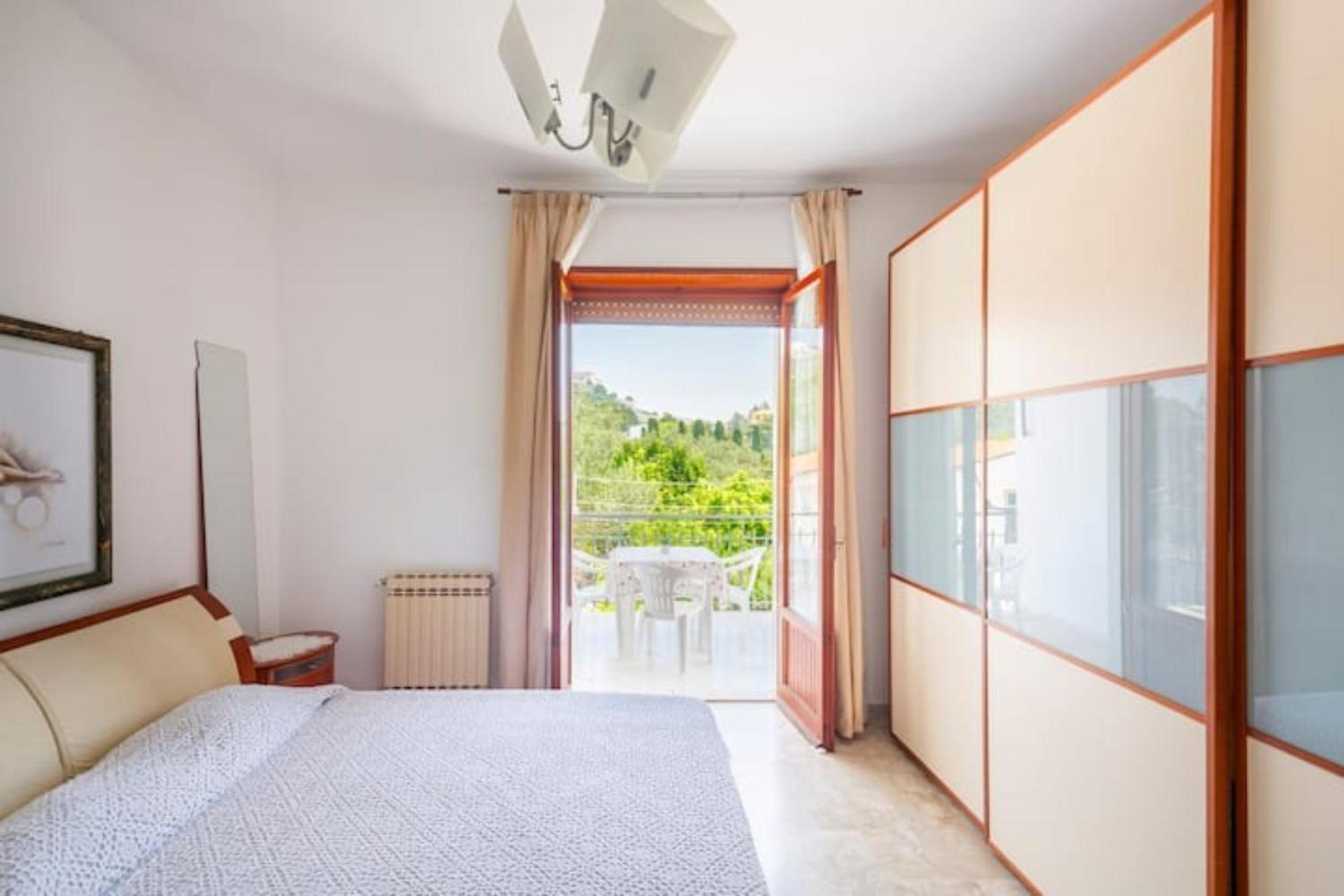 Villa with Garden View