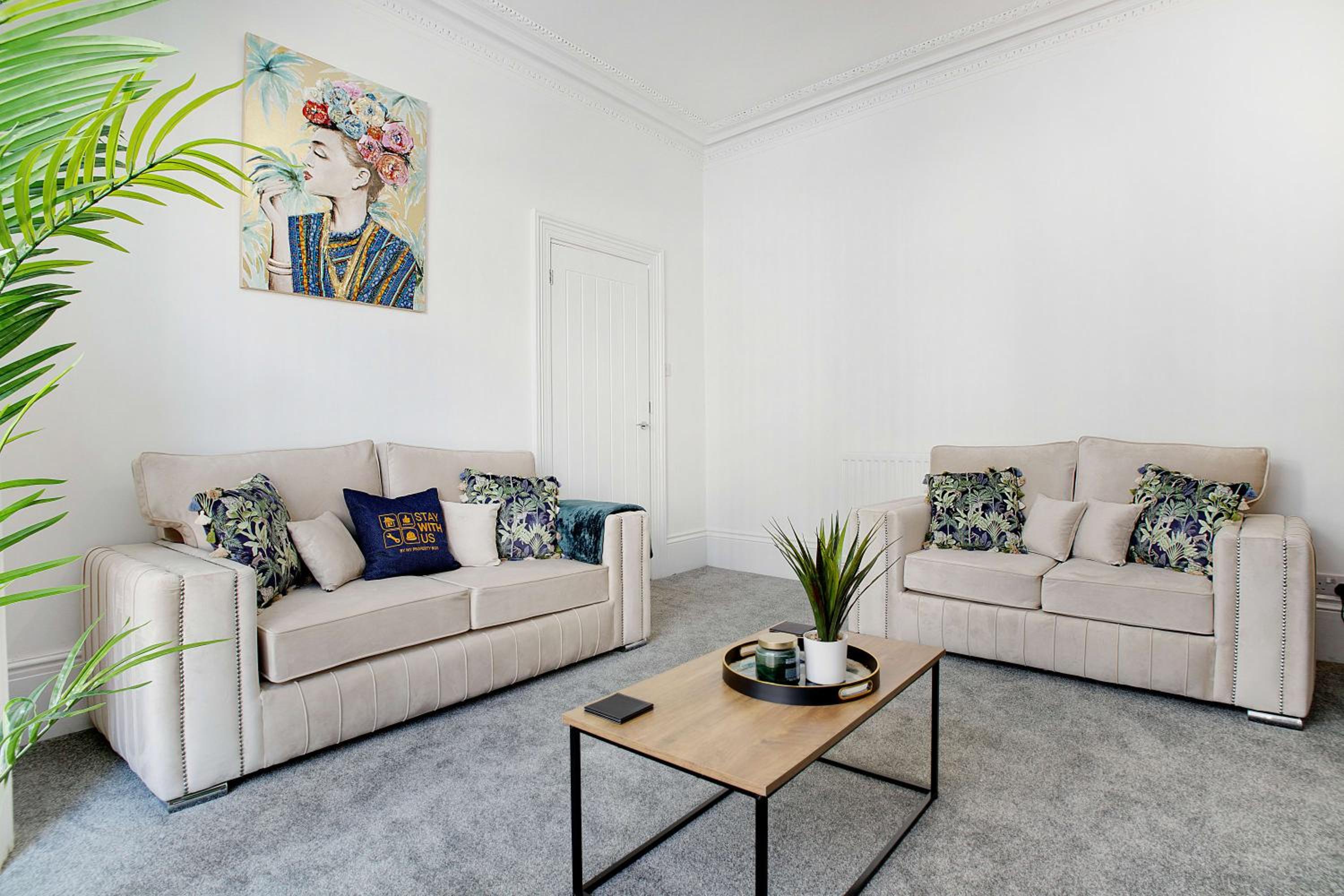 Apartment photo 1