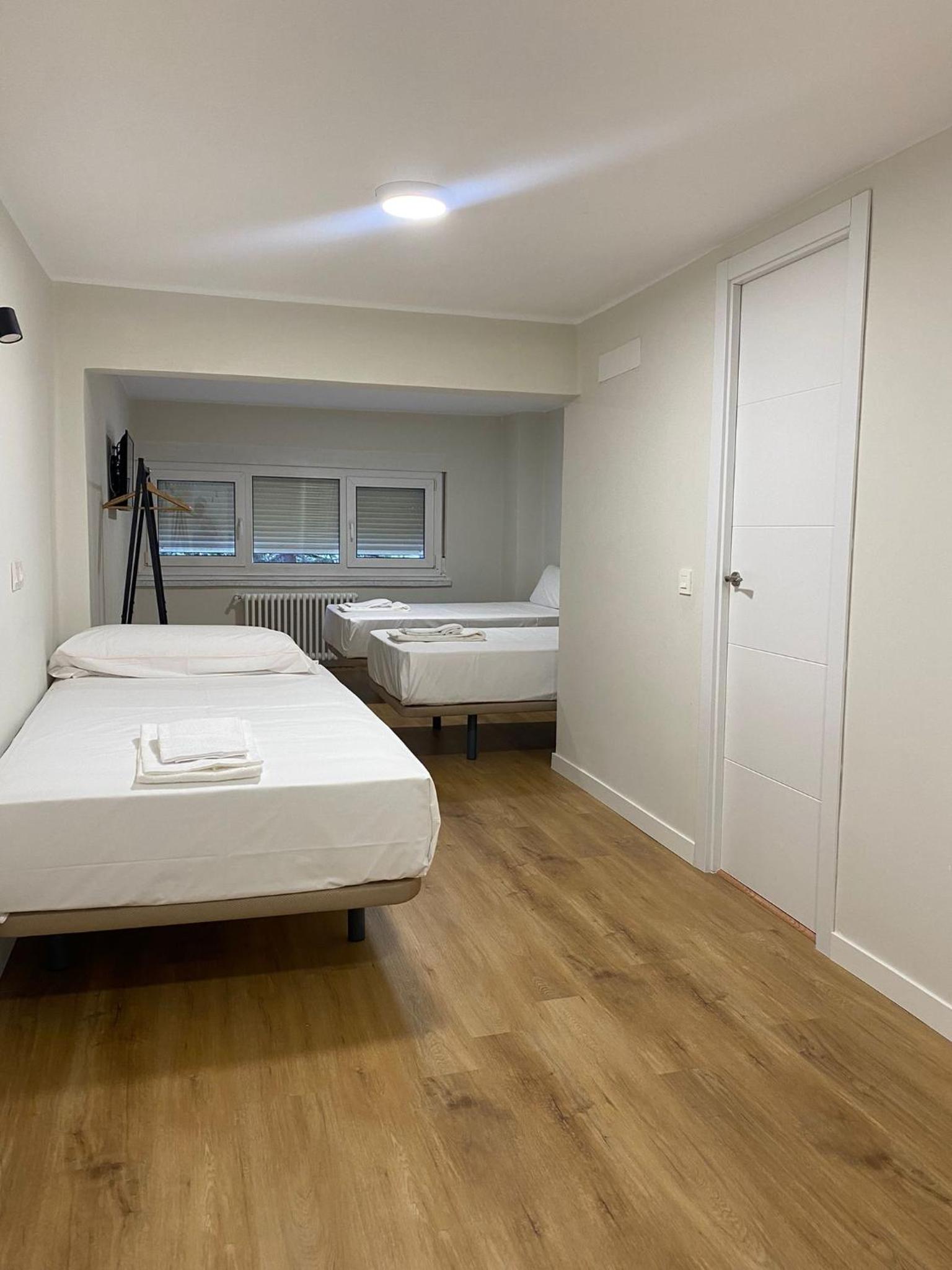 Triple Room - Photo 6