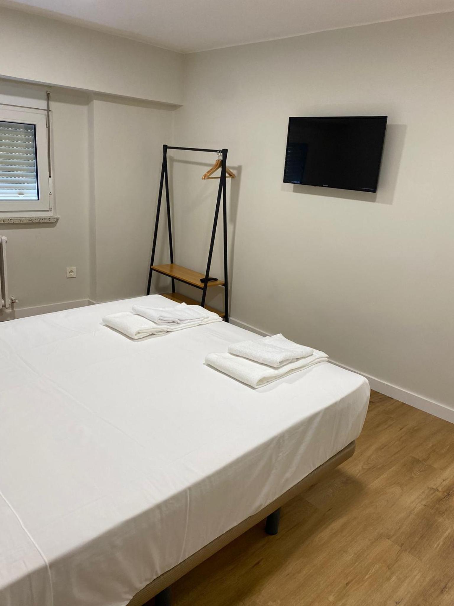 Double Room - Photo 10