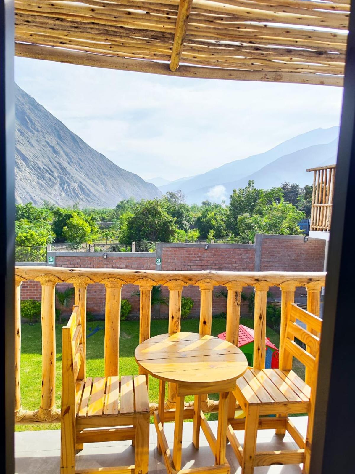Double Room with Balcony - Photo 4