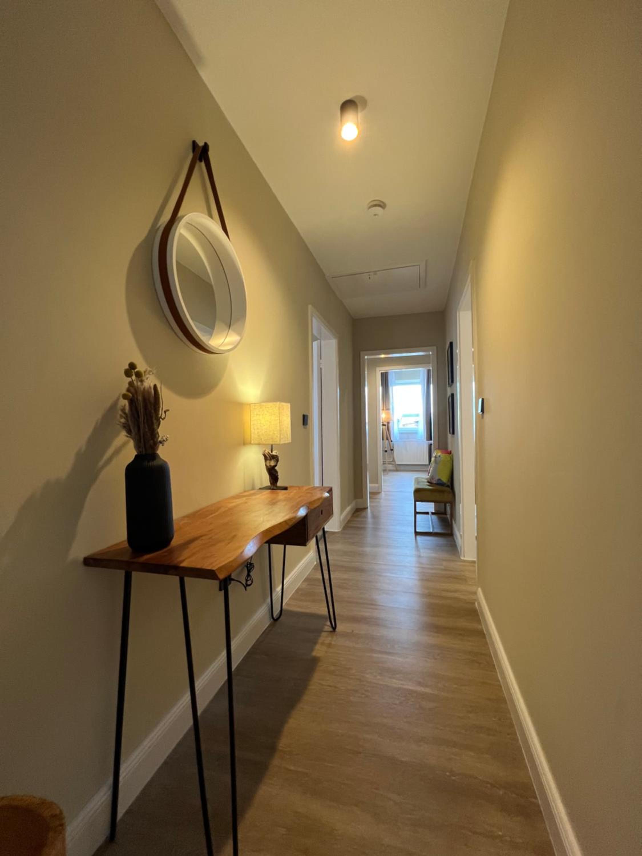Suite with Balcony thumbnail 5