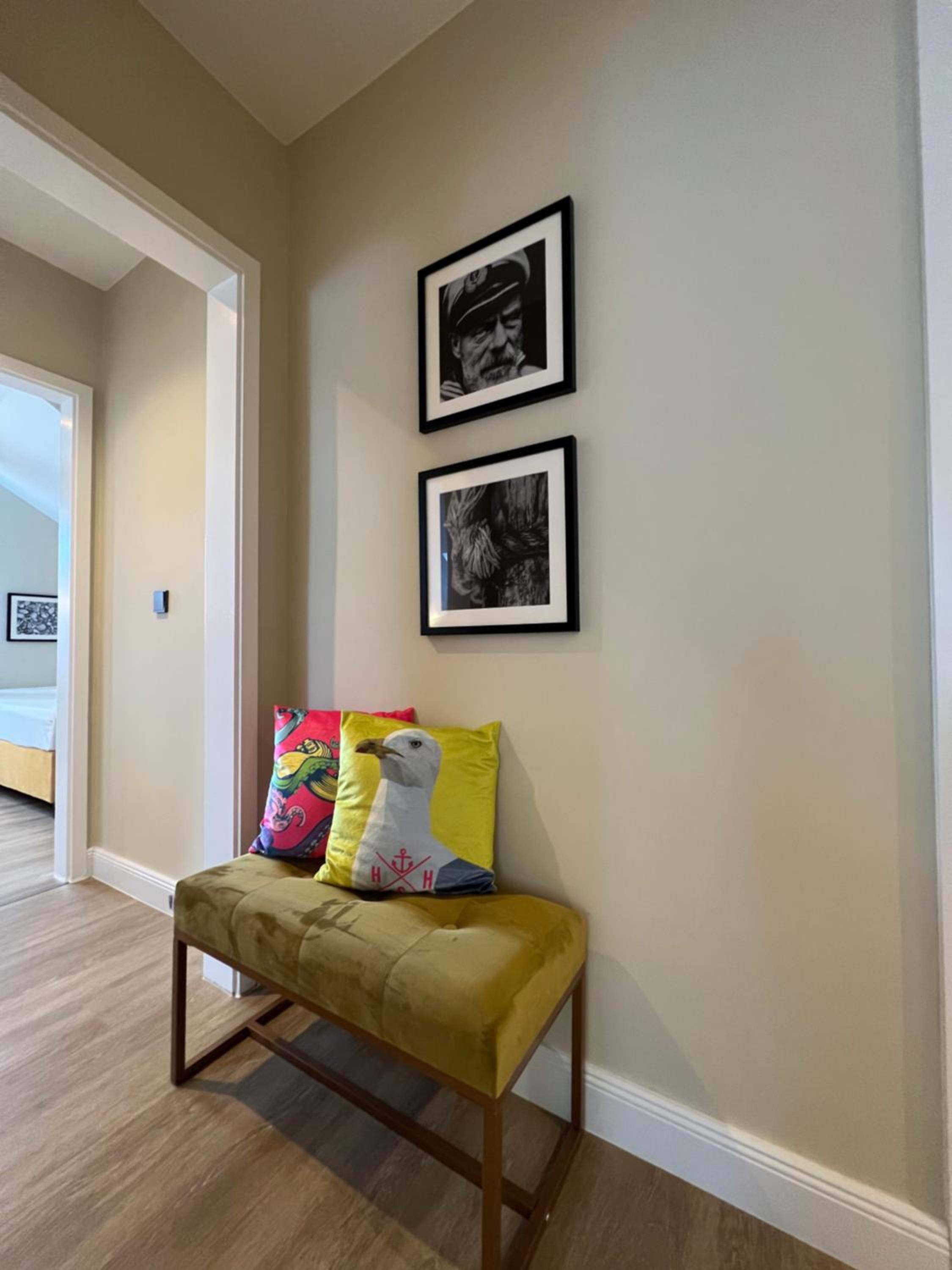 Suite with Balcony thumbnail 5