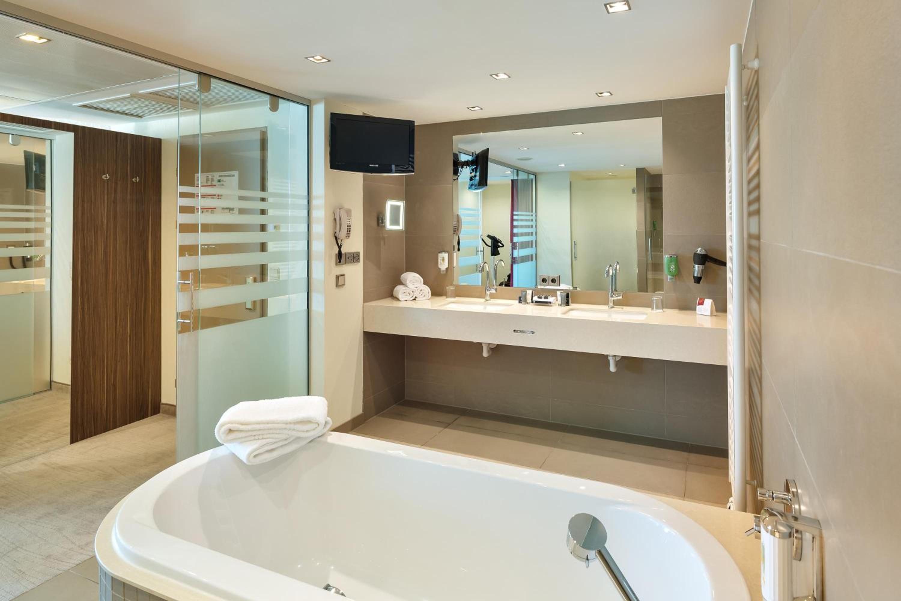 Junior Suite - Photo 24