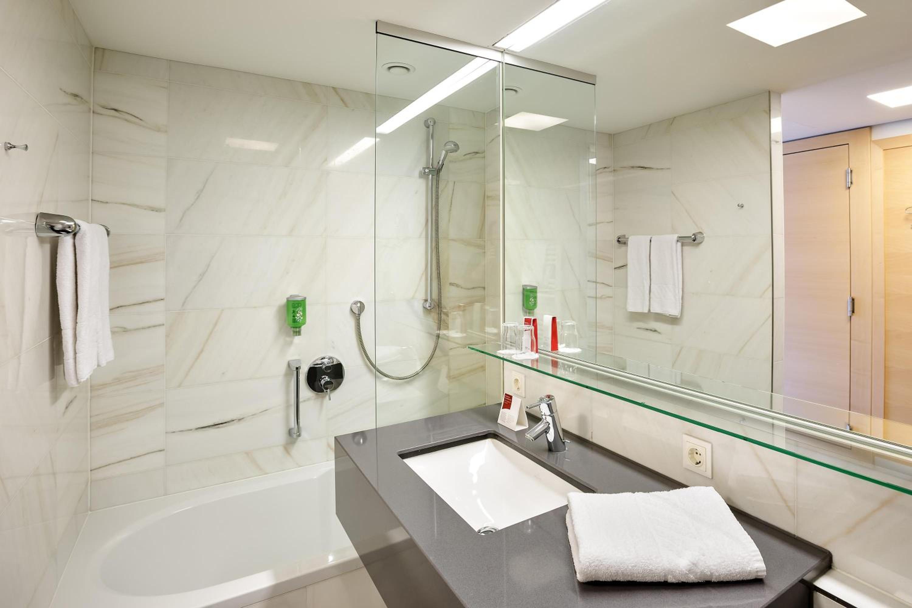 Superior Room - Photo 9