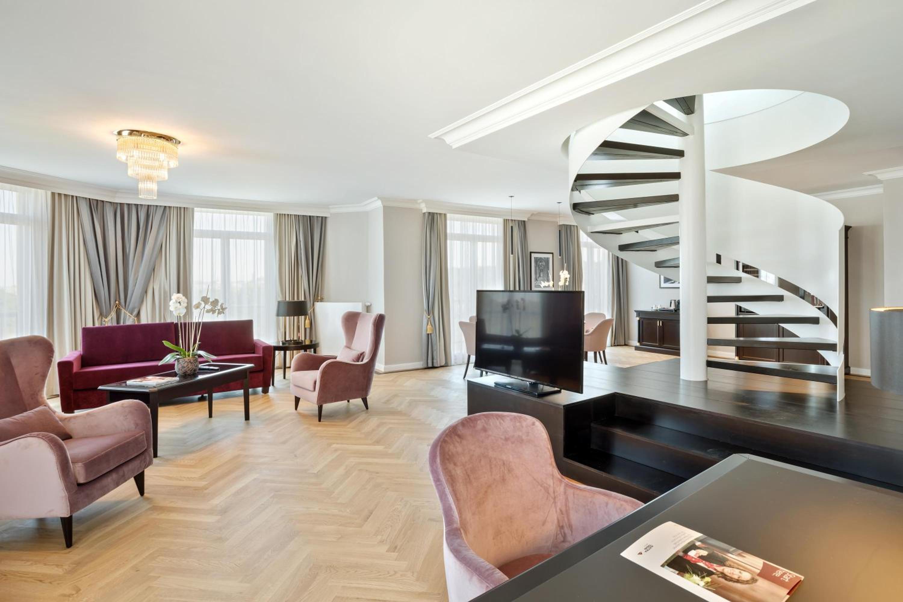 Kaiser Suite photo 2