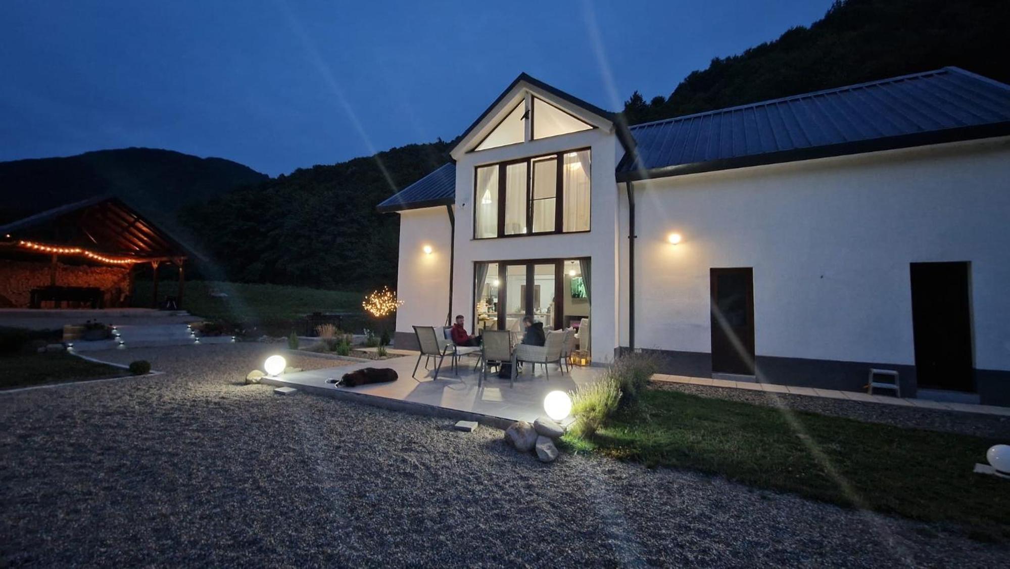 Superior Villa photo 2