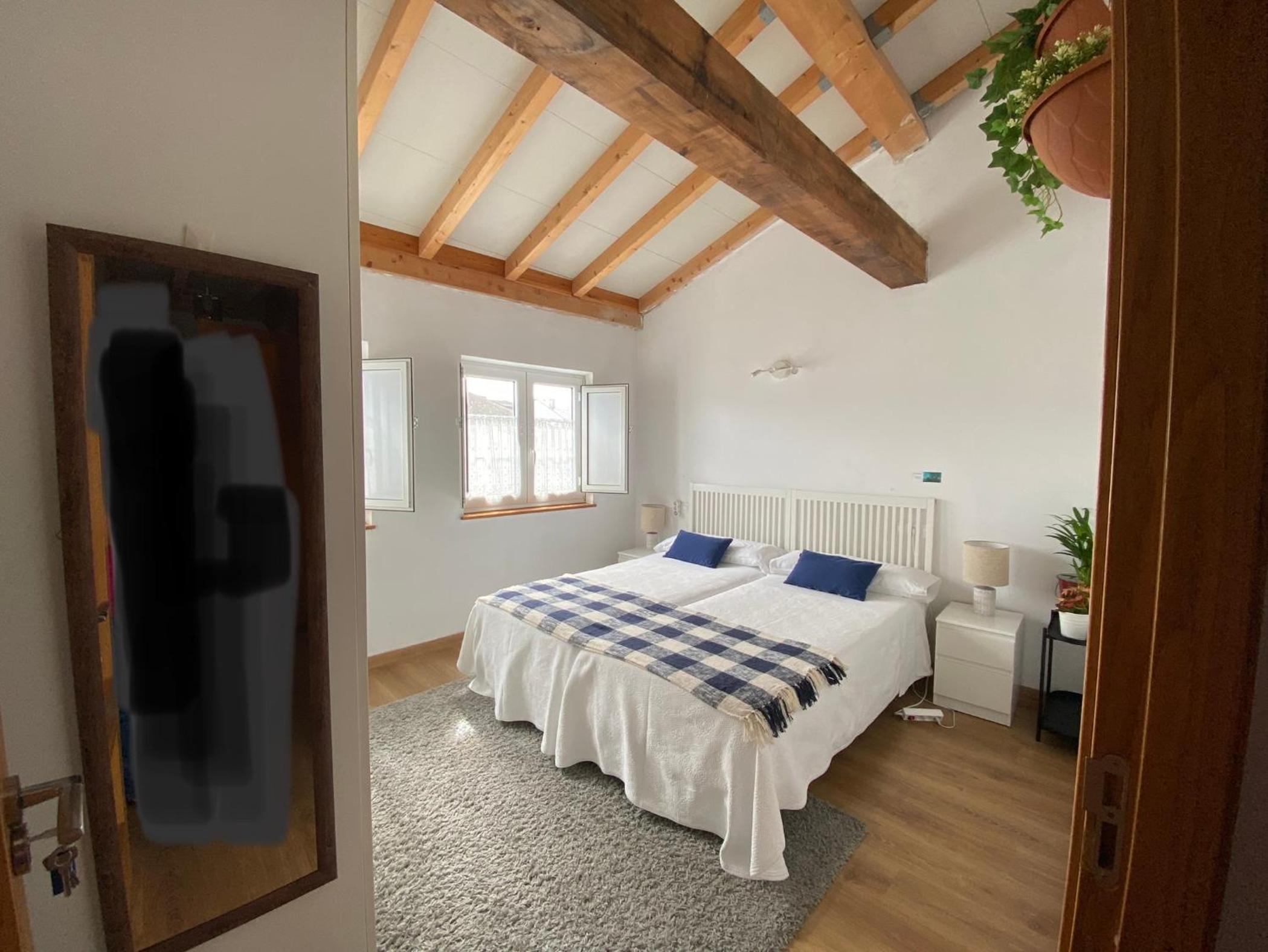 Two-Bedroom Suite - Photo 2