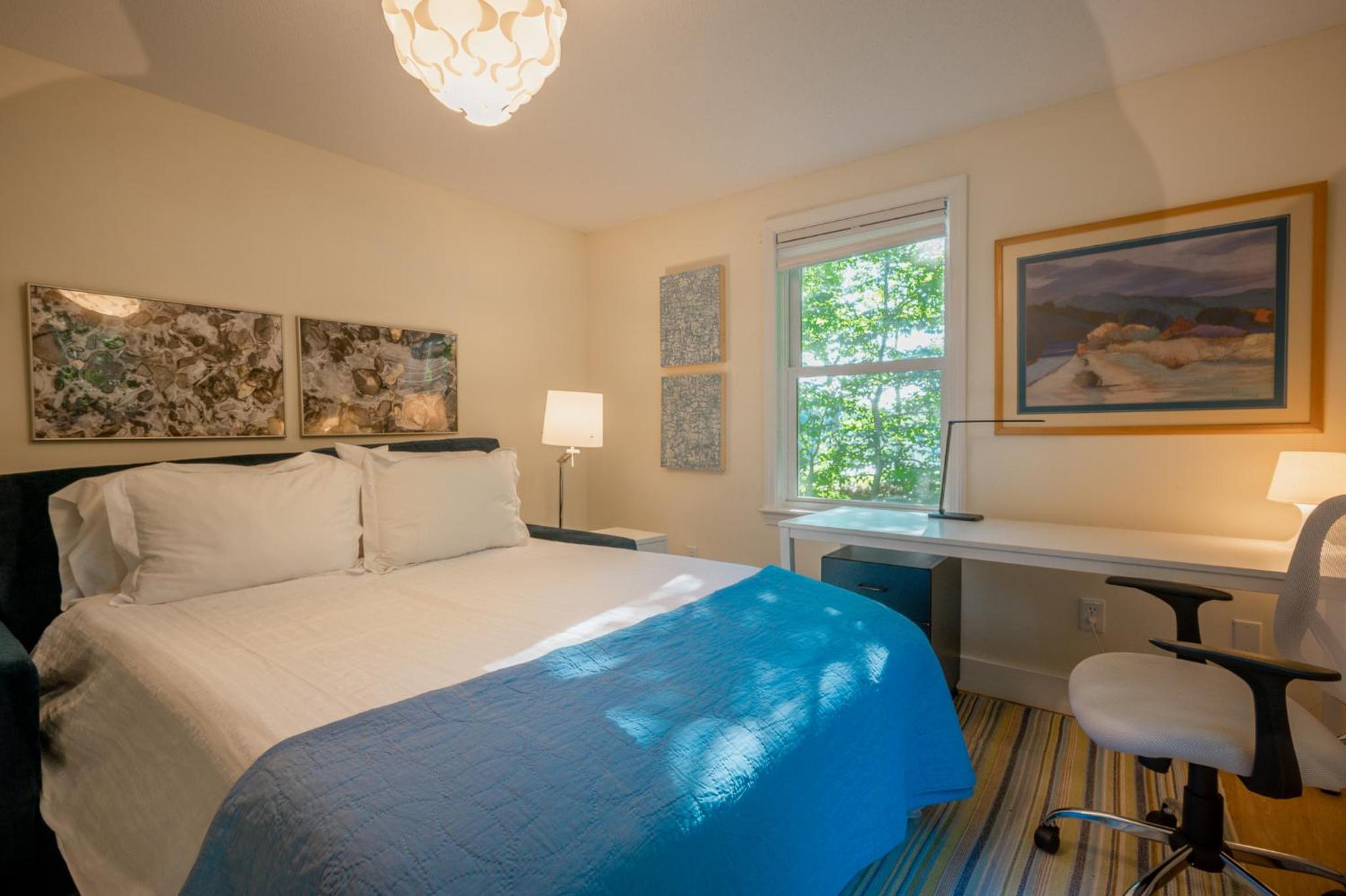 Four-Bedroom House photo 1